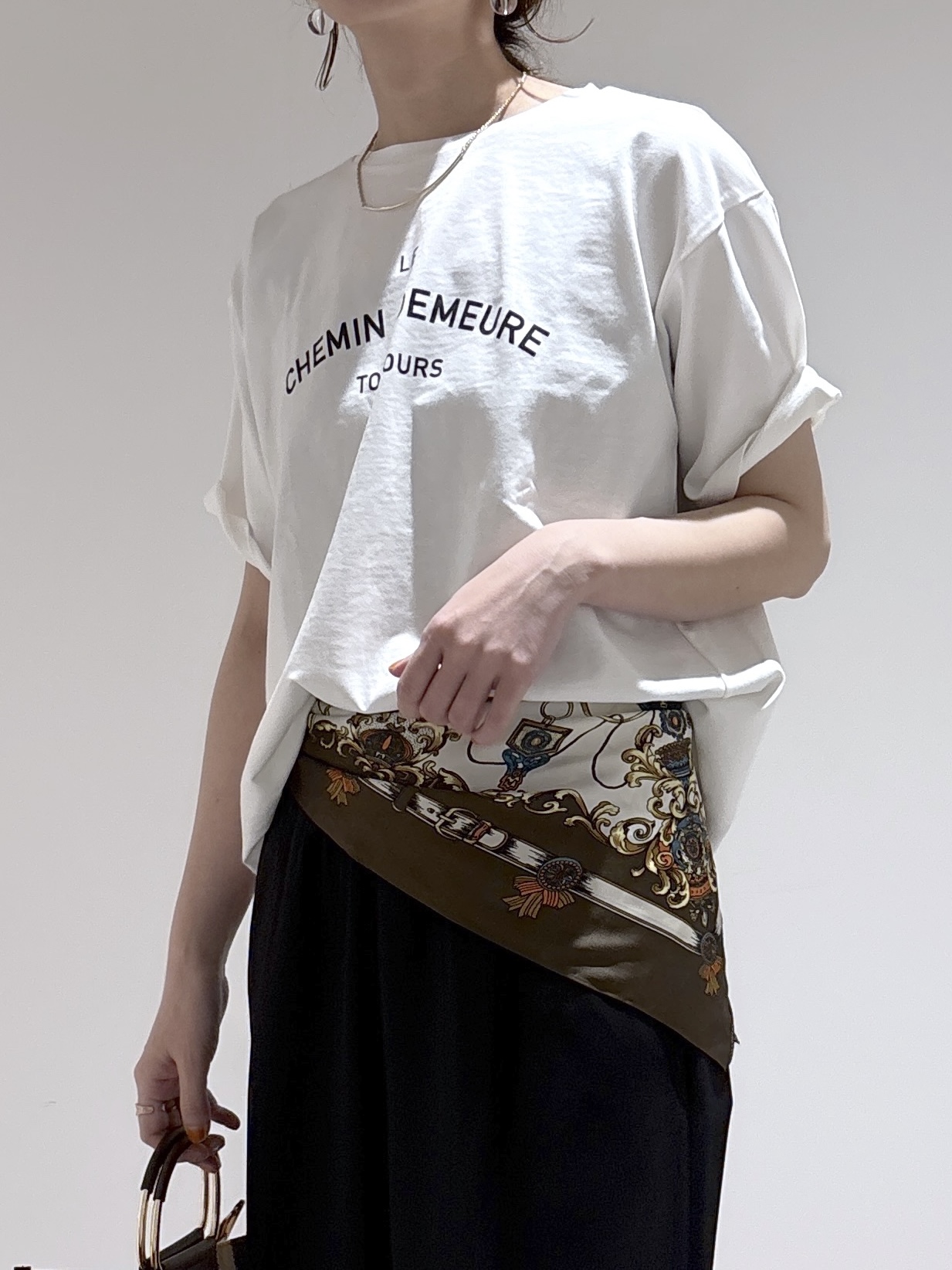 はなさんの「OPAQUE.CLIP｜ロゴプリントアソートTシャツ【洗濯機OK】」を使ったコーディネート