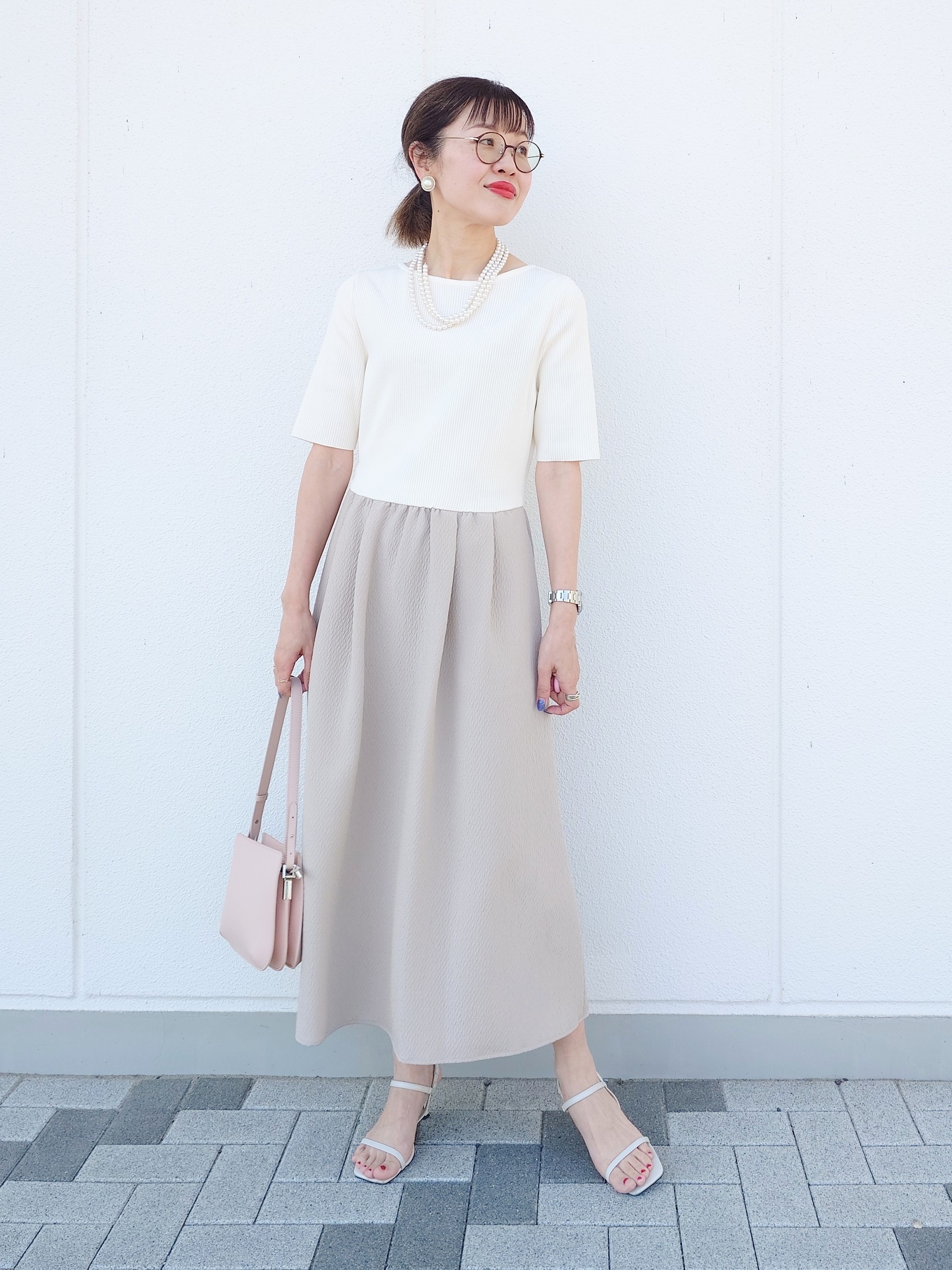 MUTSUKOさんの「UNTITLED｜【一枚でサマ見え】ニットドッキングジャガードワンピース」を使ったコーディネート