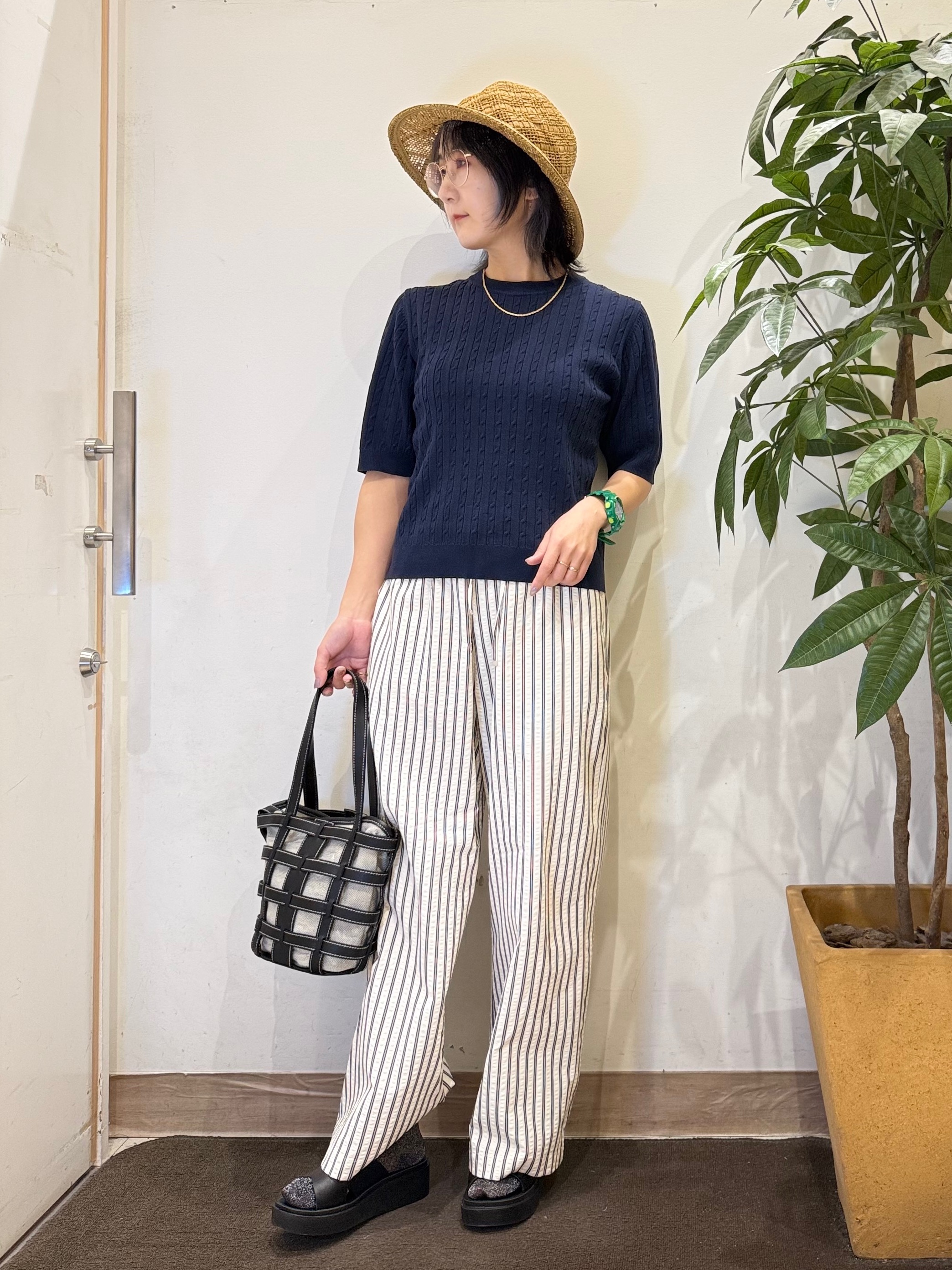 misakiさんの「SHOO･LA･RUE｜【洗濯機可/S-LL】ミニケーブルで上品に 5分袖ニット」を使ったコーディネート