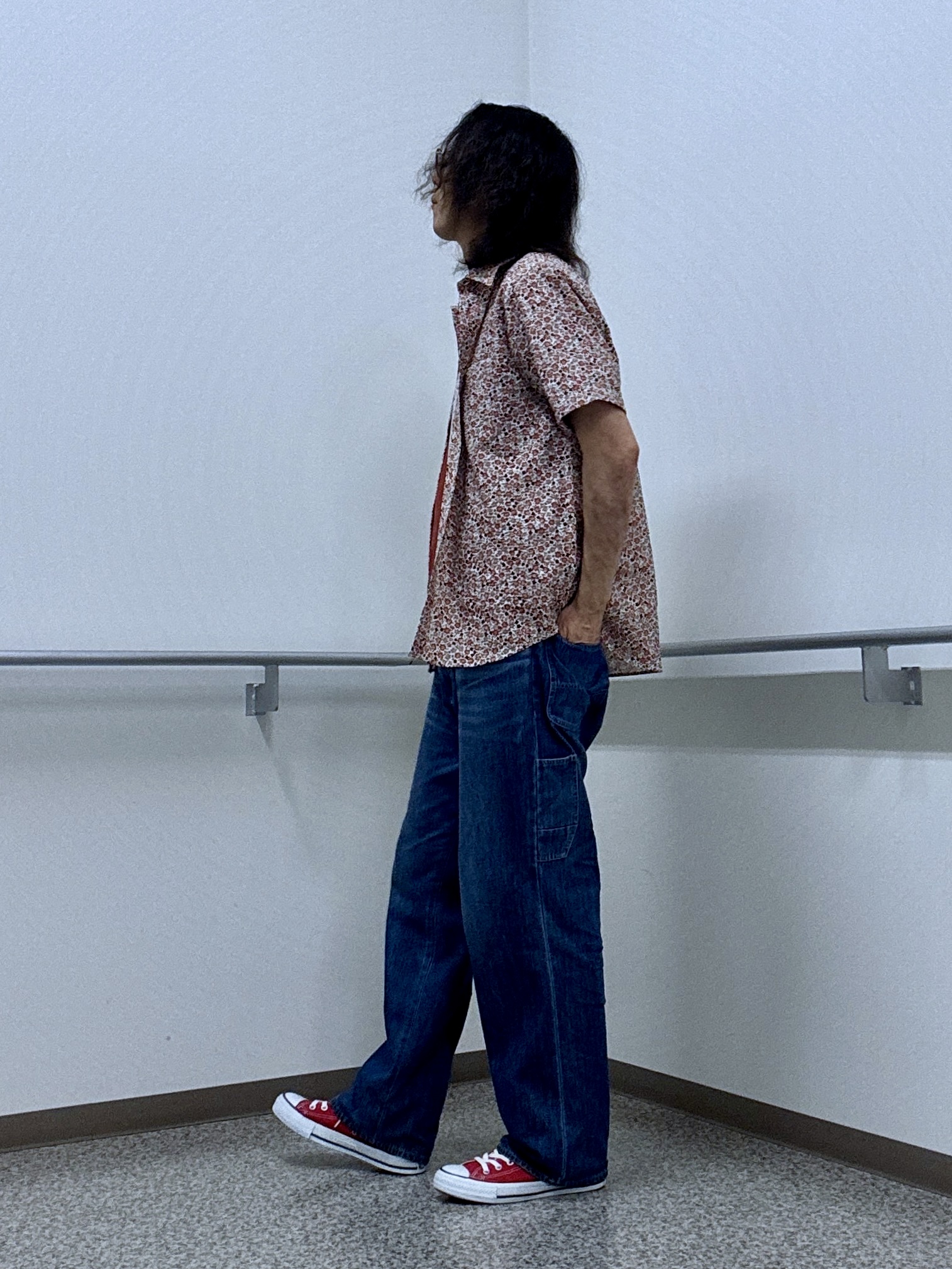 おーのさんの「TAKEO KIKUCHI｜リップル小花シャツ」を使ったコーディネート
