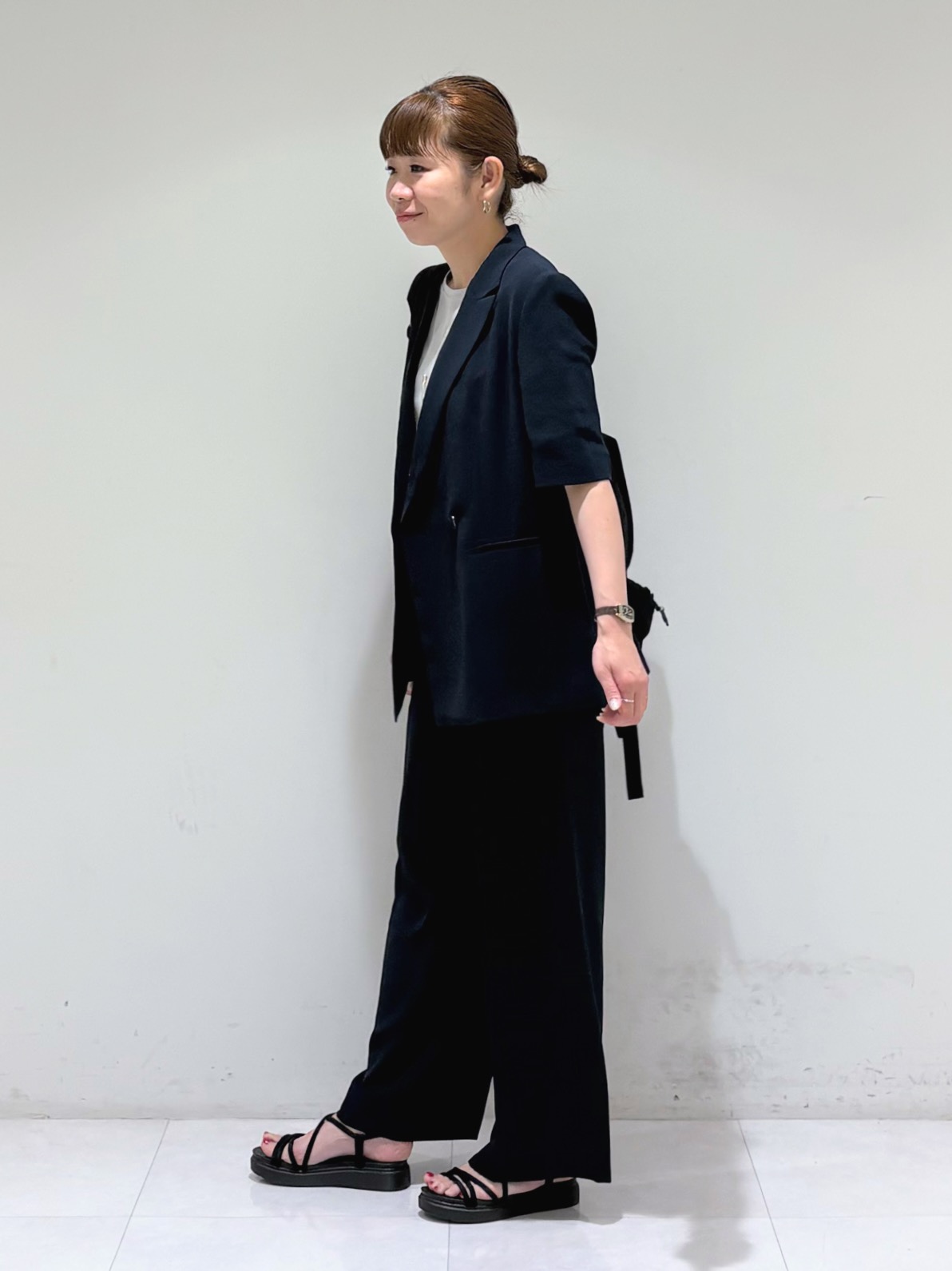 tsuyuさんの「INDIVI｜【超軽量／大人カジュアル】収納力◎！ギャザーフォルムリュック」を使ったコーディネート