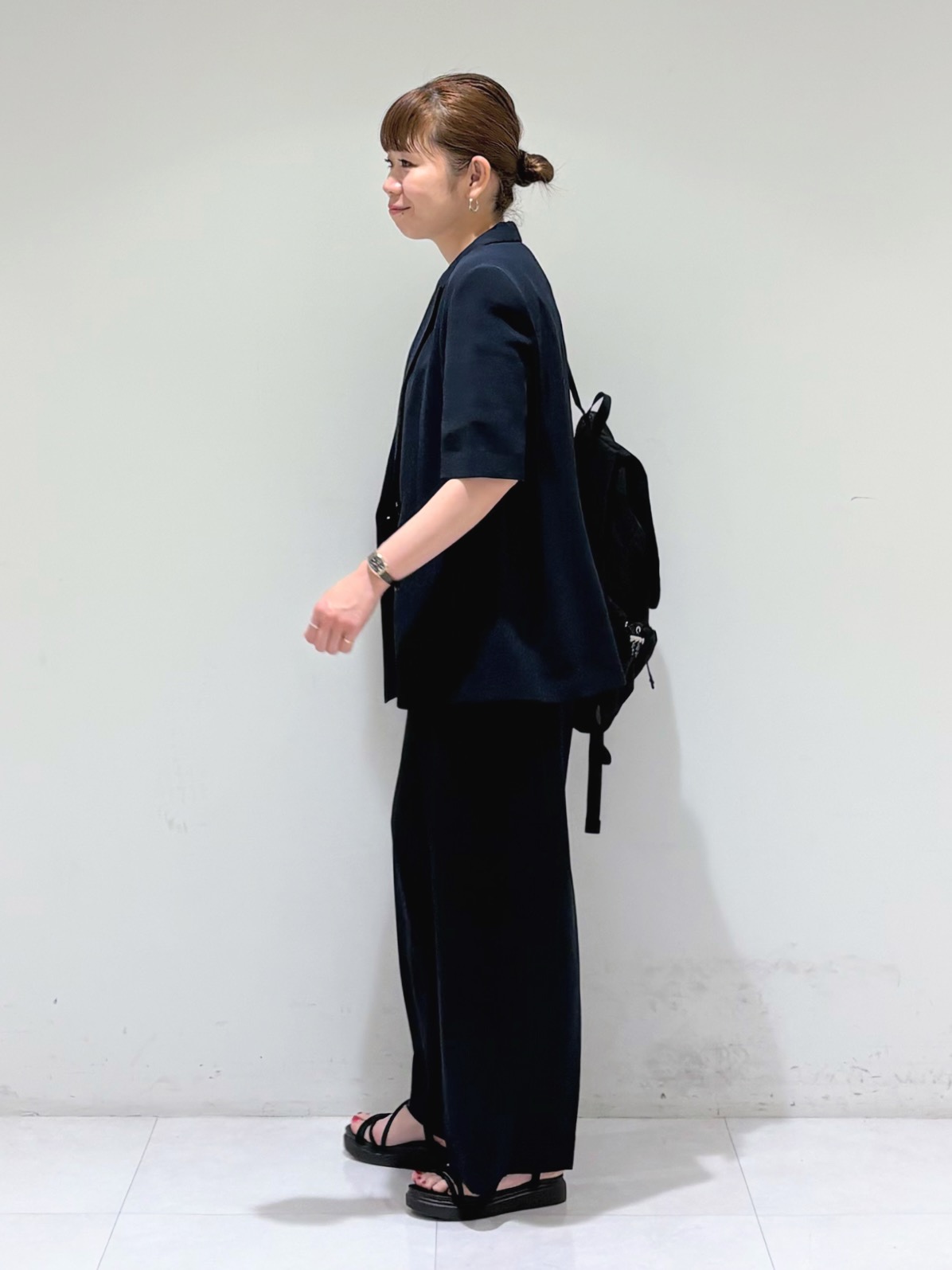 tsuyuさんの「INDIVI｜【超軽量／大人カジュアル】収納力◎！ギャザーフォルムリュック」を使ったコーディネート