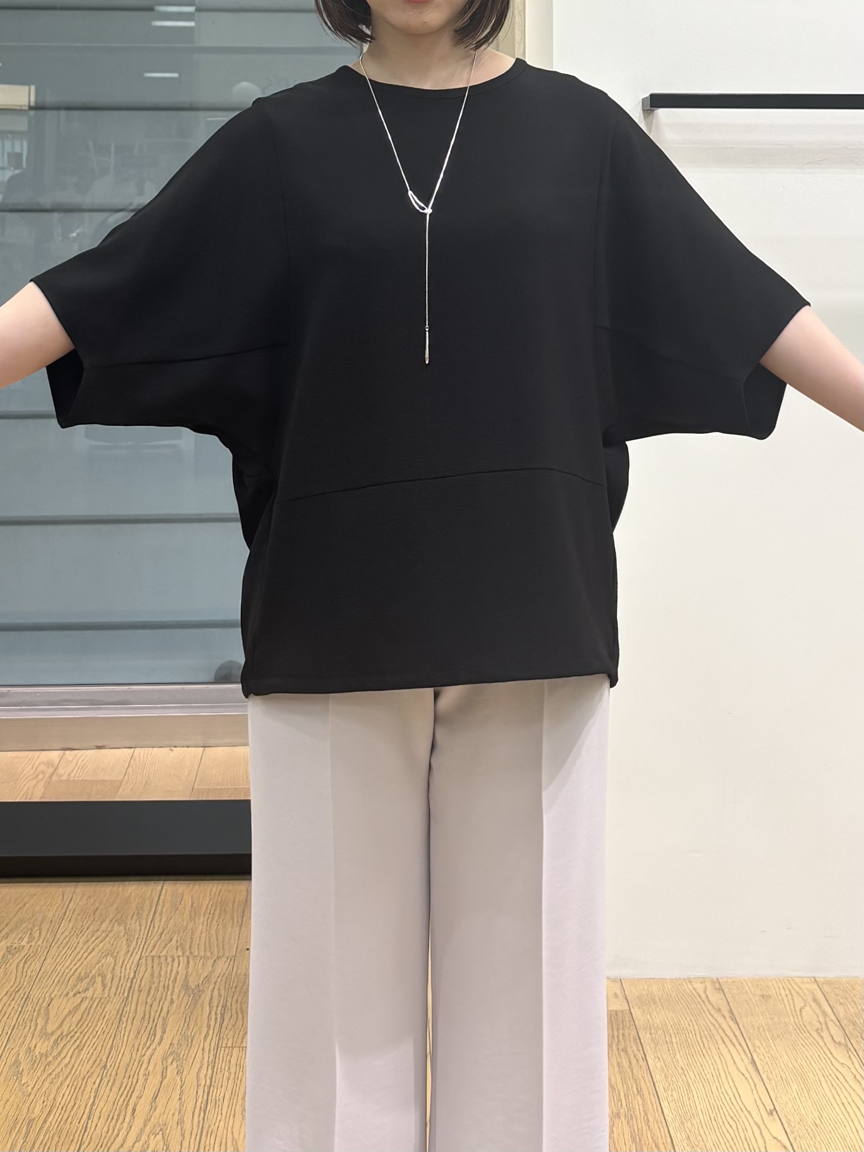 asamiさんの「INDIVI｜【洗える／2WAY／裾ドロスト付き】 ドルマンスリーブチュニックトップス」を使ったコーディネート