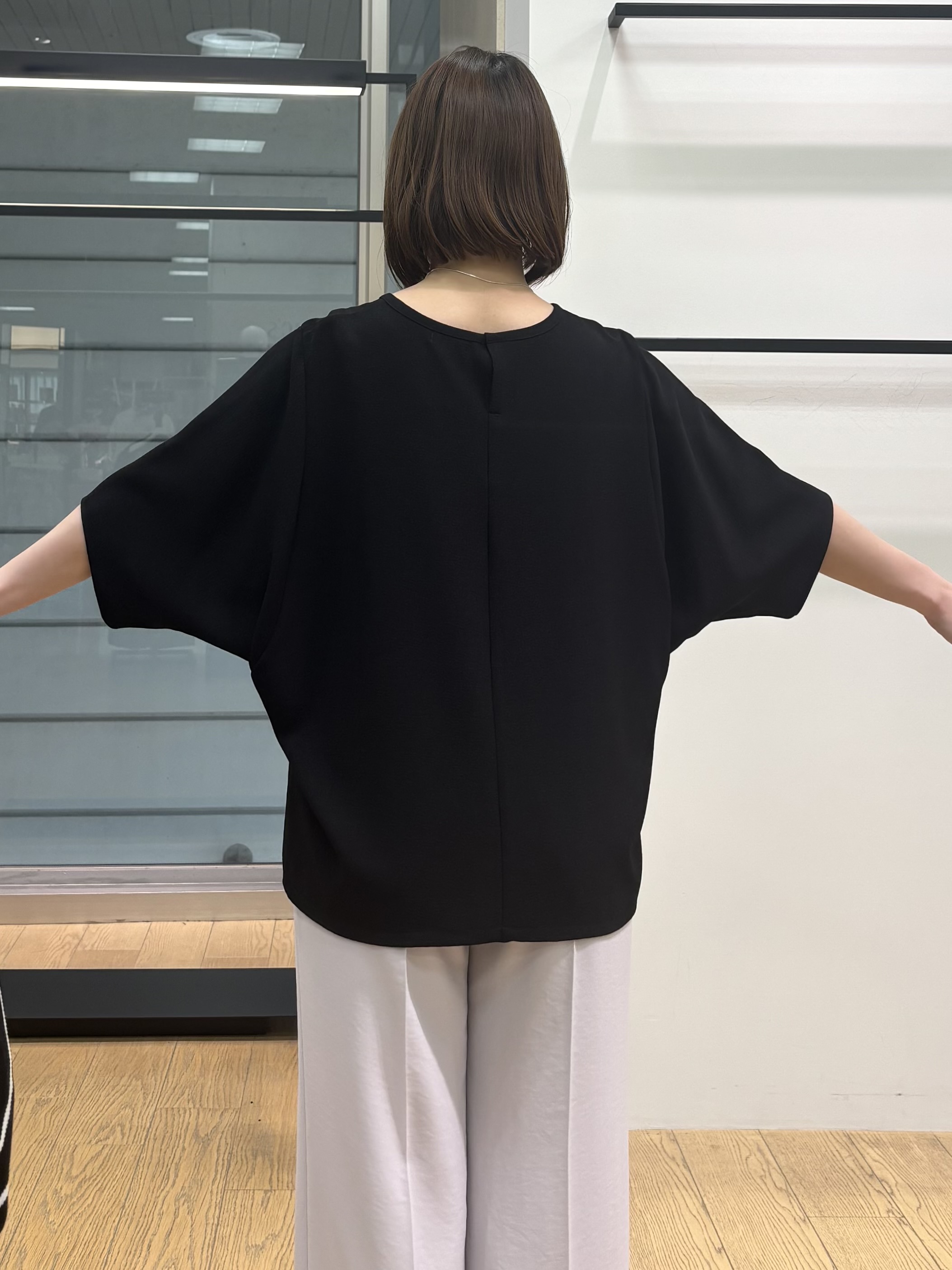 asamiさんの「INDIVI｜【洗える／2WAY／裾ドロスト付き】 ドルマンスリーブチュニックトップス」を使ったコーディネート