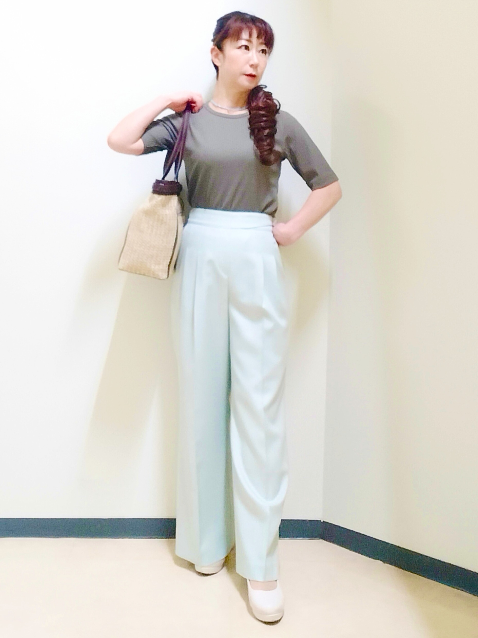 花さんの「Reflect｜【インナーにおすすめ◎】クルーネックストレッチリブトップス」を使ったコーディネート
