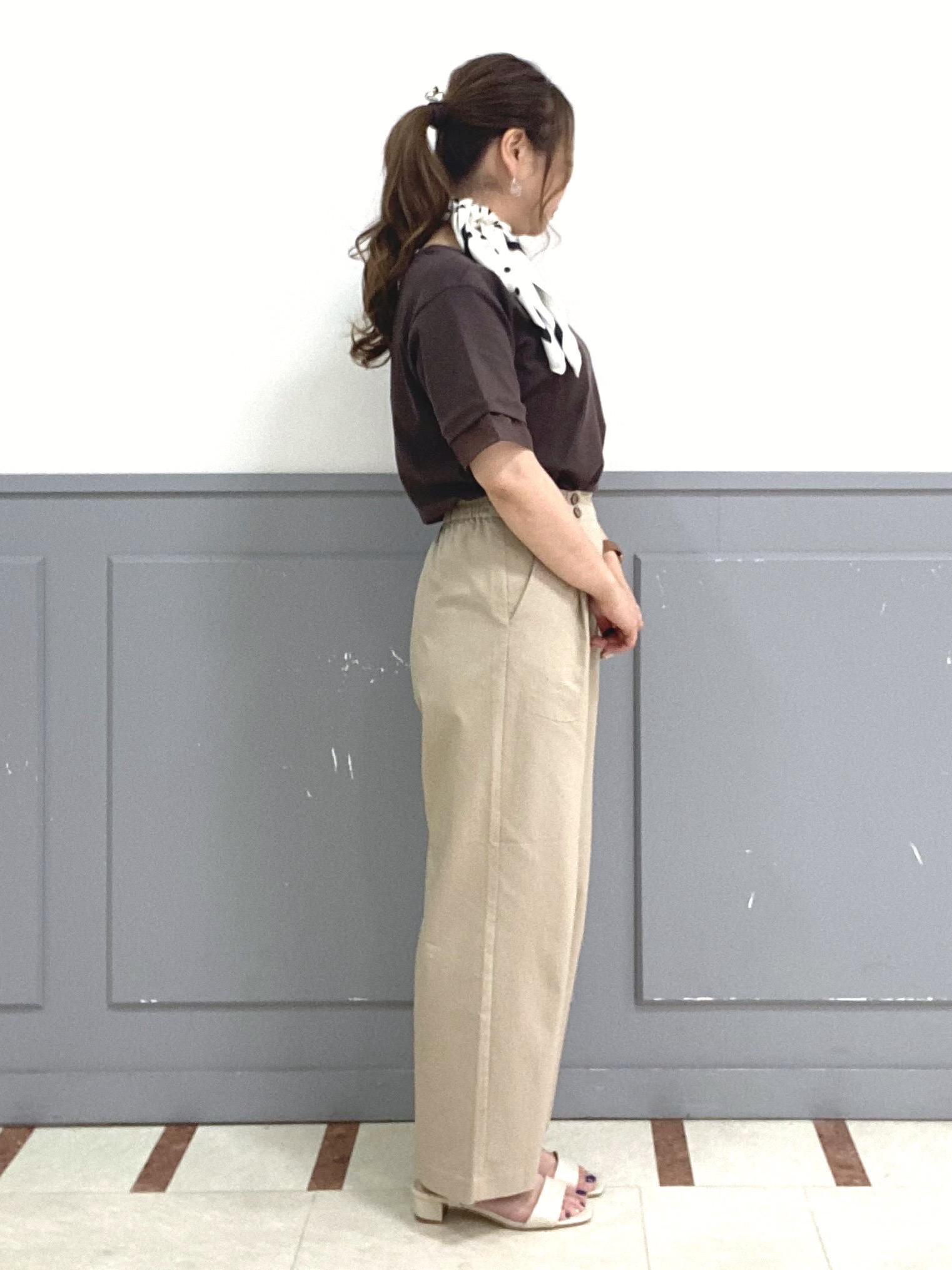 Sachieさんの「grove｜【二の腕カバー/UVカット・ひんやり】袖口シアースクエアネックTシャツ」を使ったコーディネート