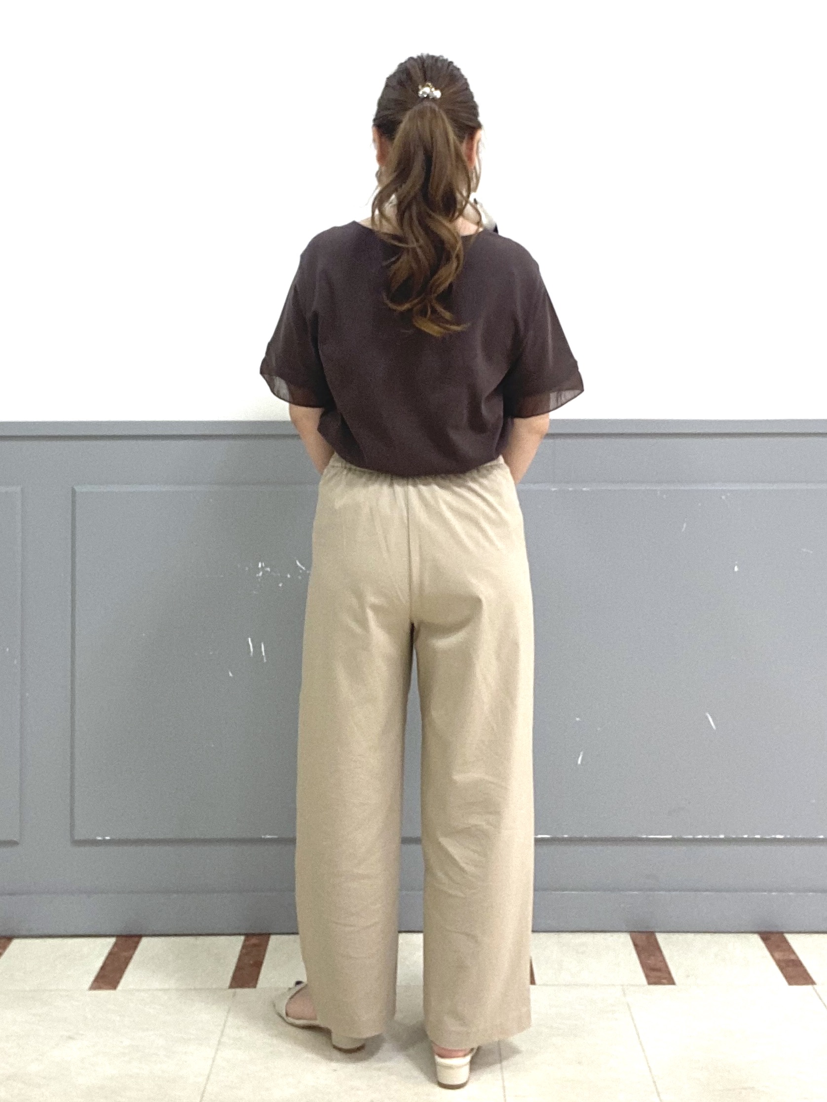 Sachieさんの「grove｜【二の腕カバー/UVカット・ひんやり】袖口シアースクエアネックTシャツ」を使ったコーディネート