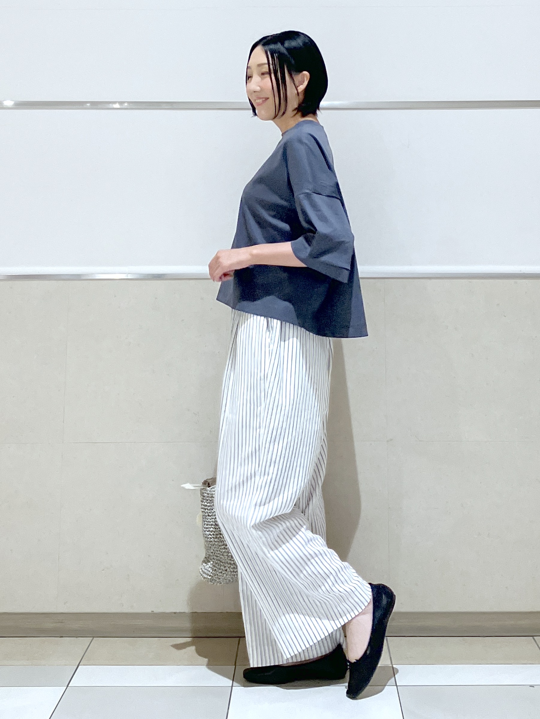 eriko さんの「Dessin｜【新色追加/体型カバー】美光沢カットソーボクシーシルエット」を使ったコーディネート