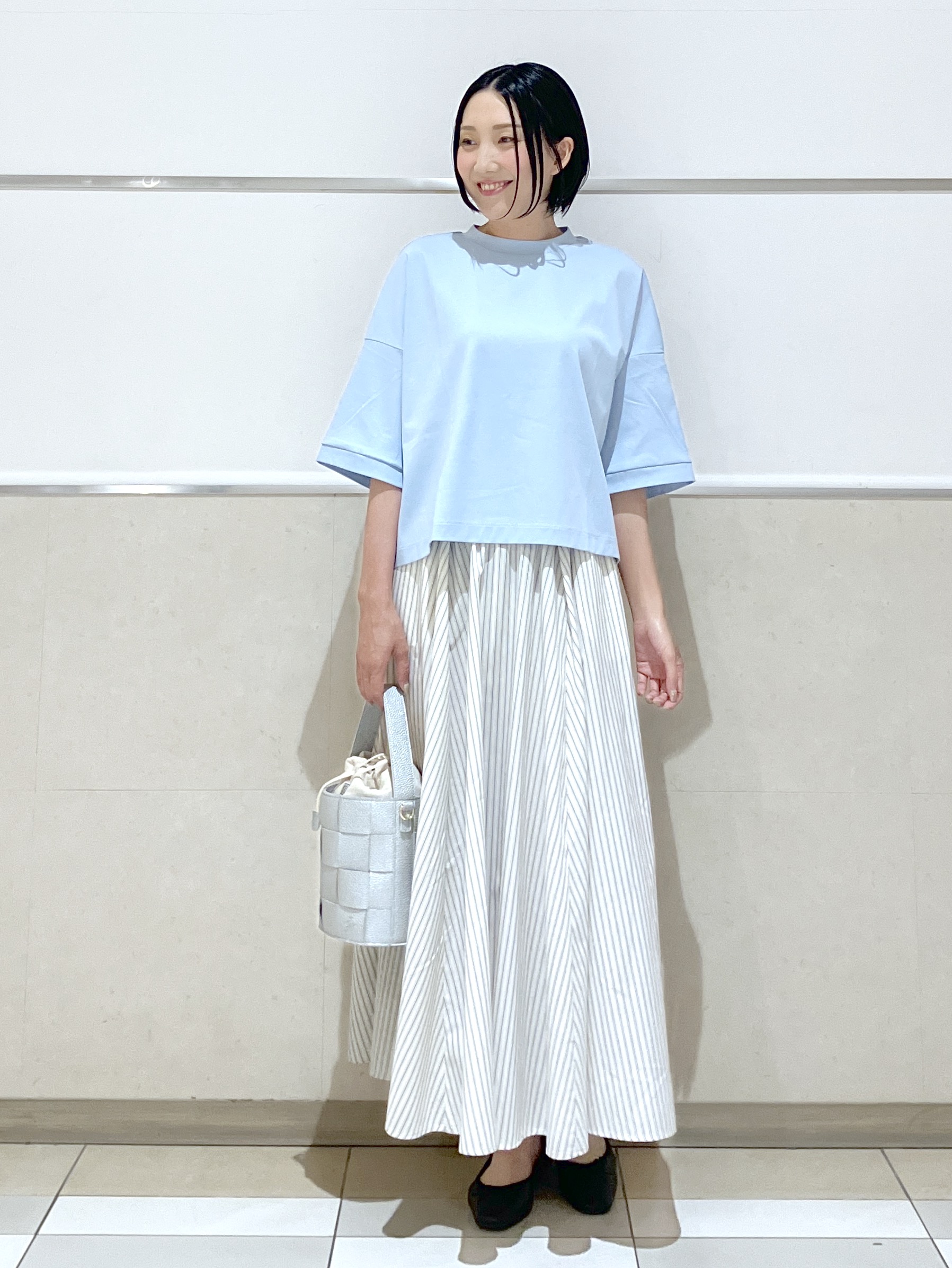 eriko さんの「Dessin｜【新色追加/体型カバー】美光沢カットソーボクシーシルエット」を使ったコーディネート