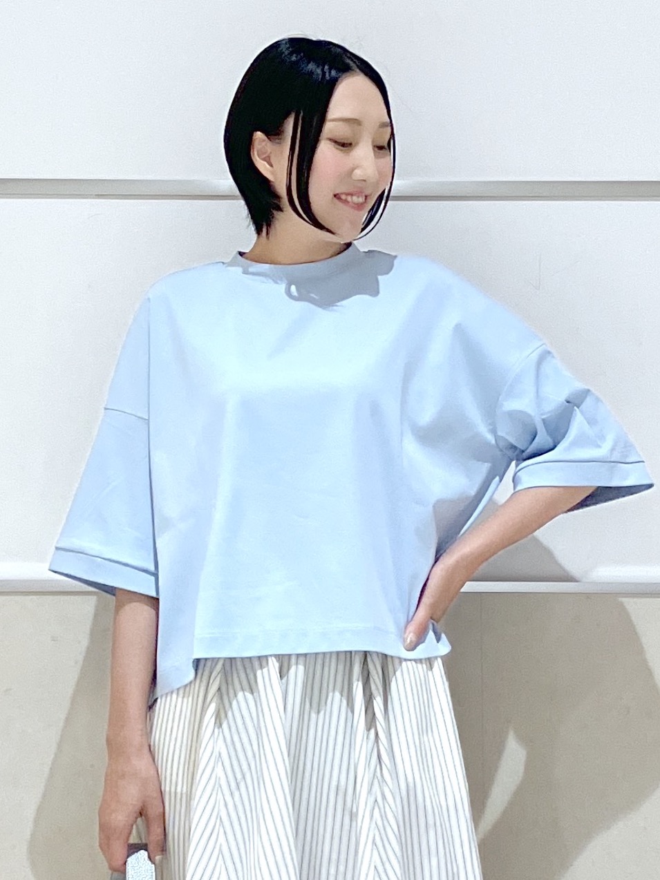 eriko さんの「Dessin｜【新色追加/体型カバー】美光沢カットソーボクシーシルエット」を使ったコーディネート