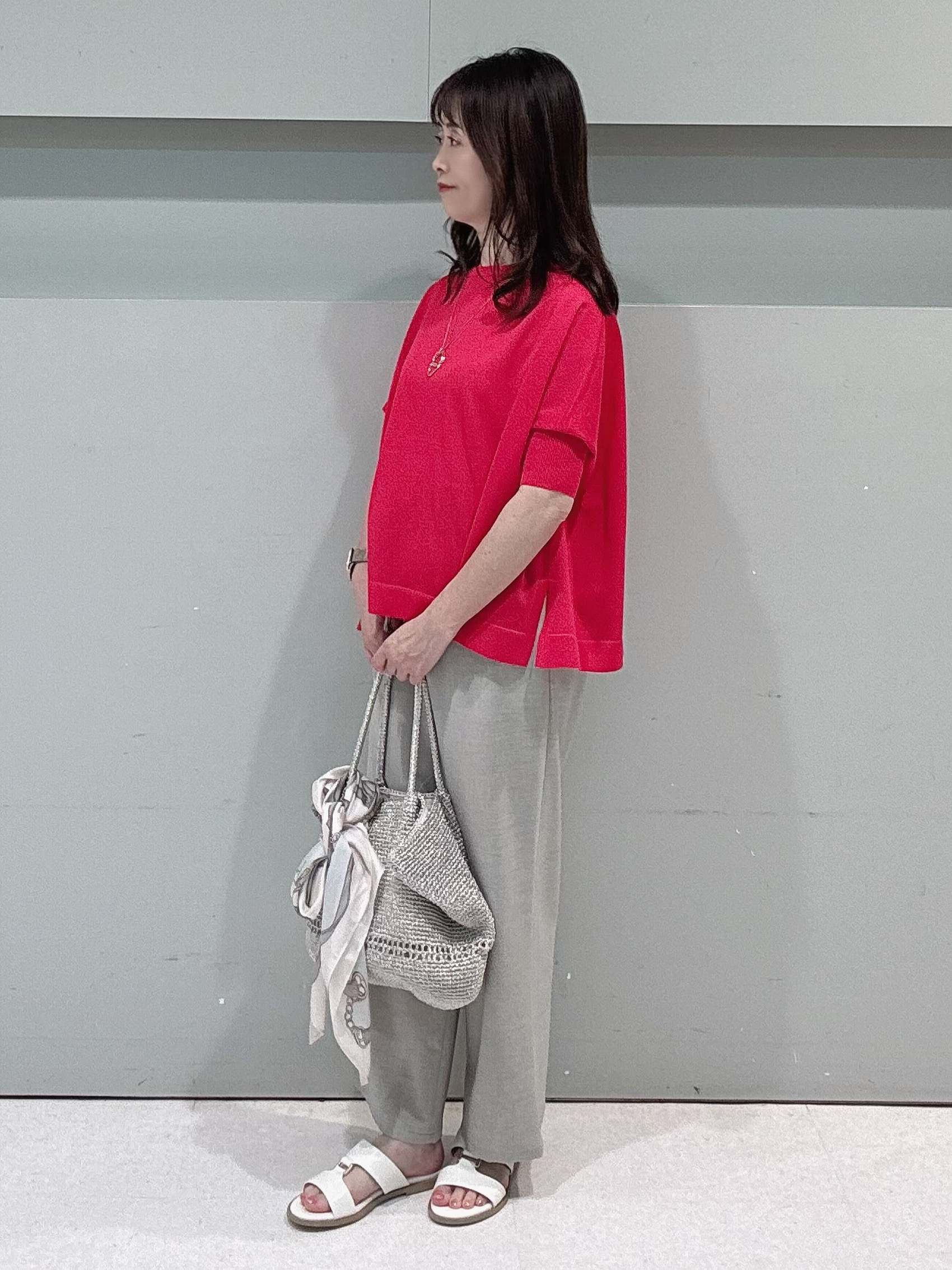 makiさんの「UNTITLED｜【アンサンブル可/洗える】シアーレーヨンニット」を使ったコーディネート