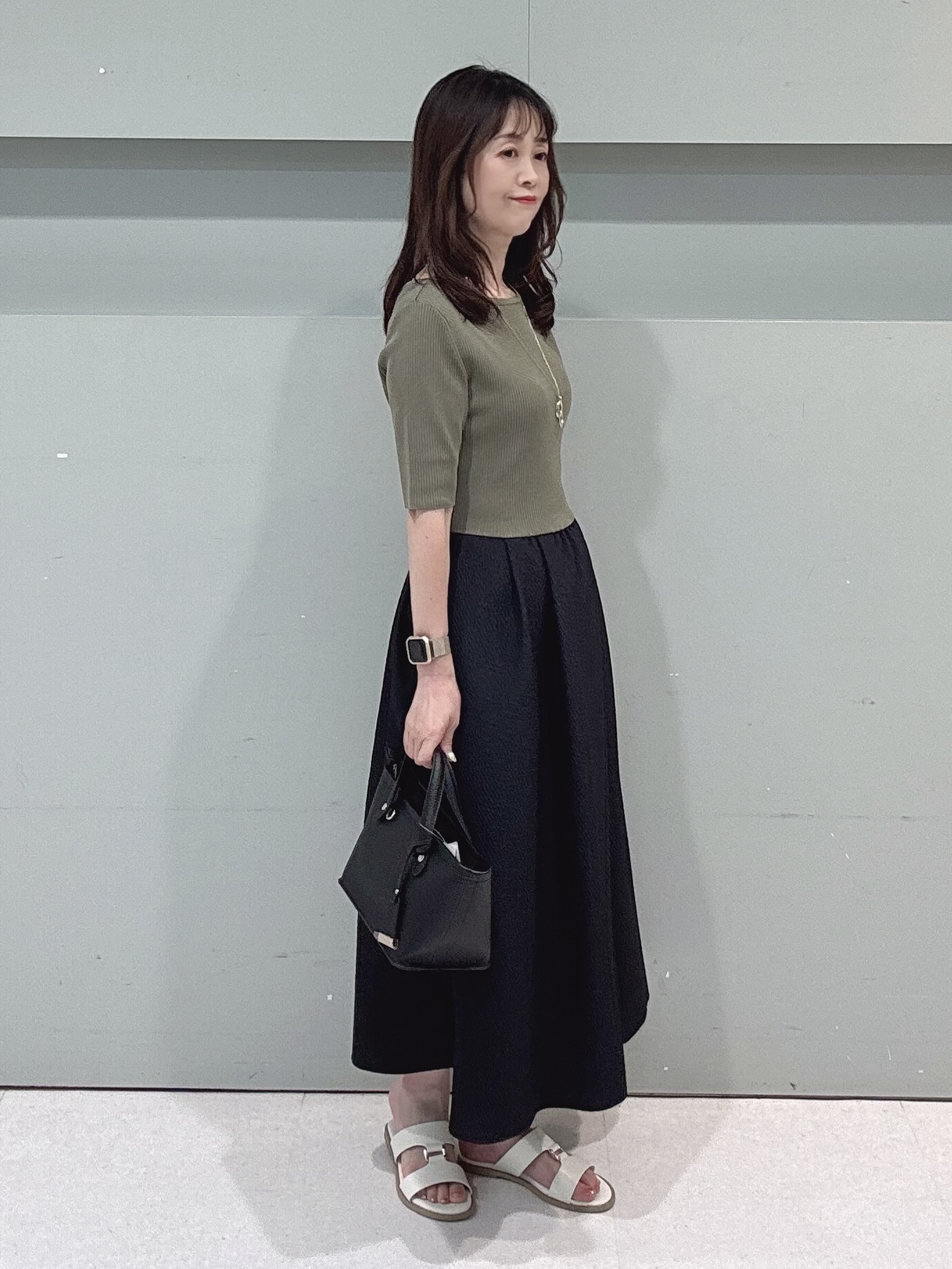 makiさんの「UNTITLED｜【一枚でサマ見え】ニットドッキングジャガードワンピース」を使ったコーディネート