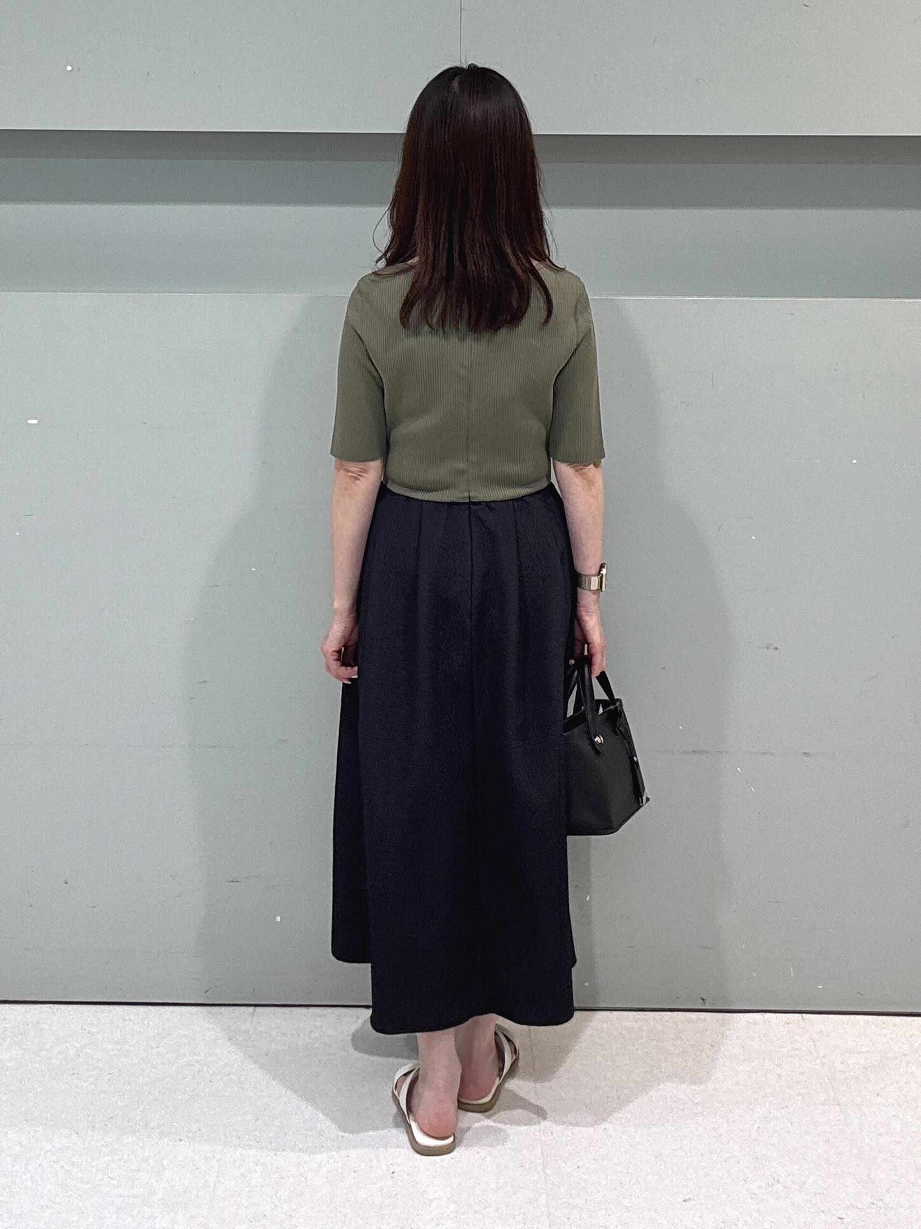 makiさんの「UNTITLED｜【一枚でサマ見え】ニットドッキングジャガードワンピース」を使ったコーディネート