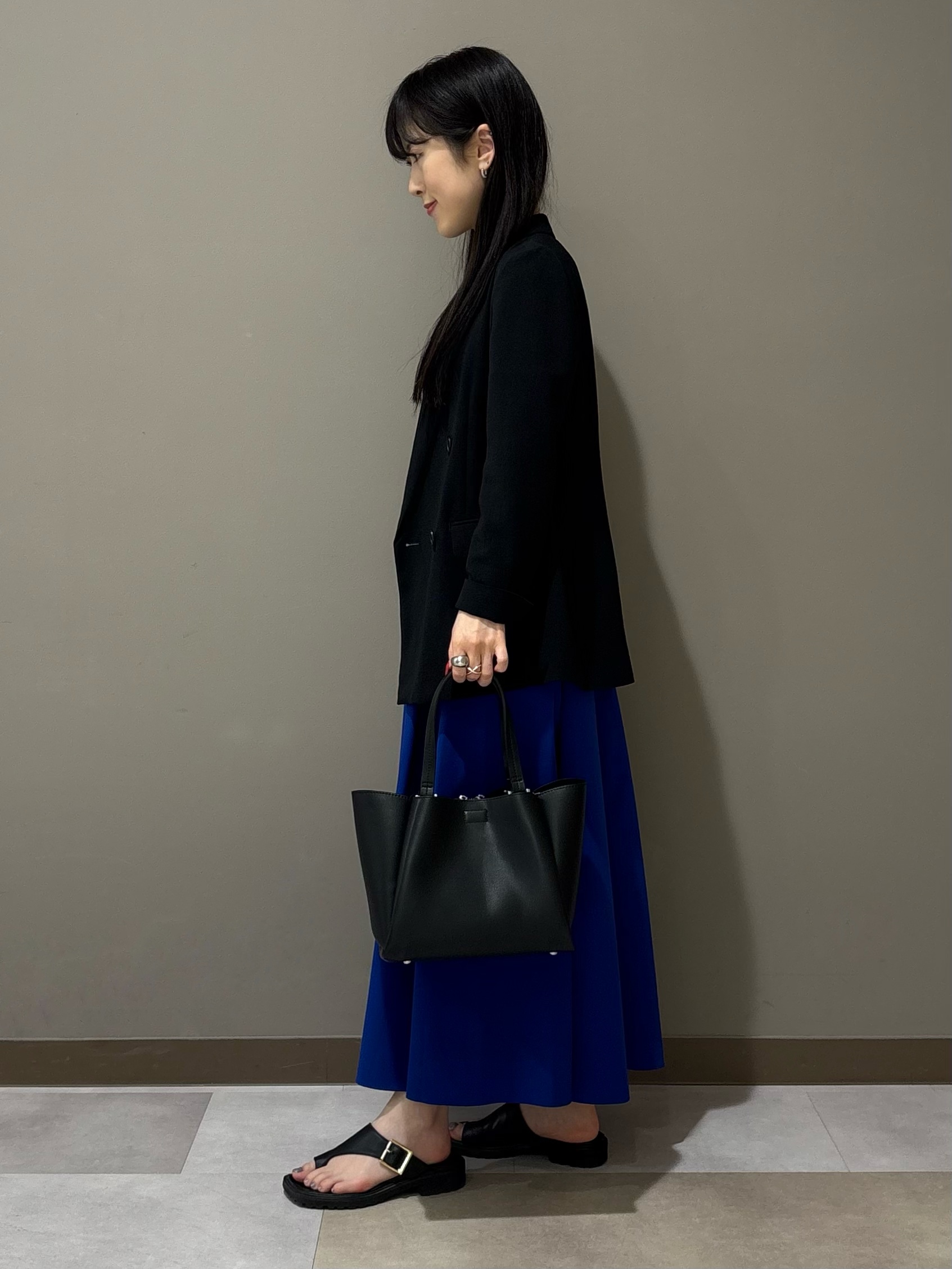 KEIKOさんの「INDIVI｜【洗える／多機能／SETUP可】着る日傘ダブルジャケット」を使ったコーディネート