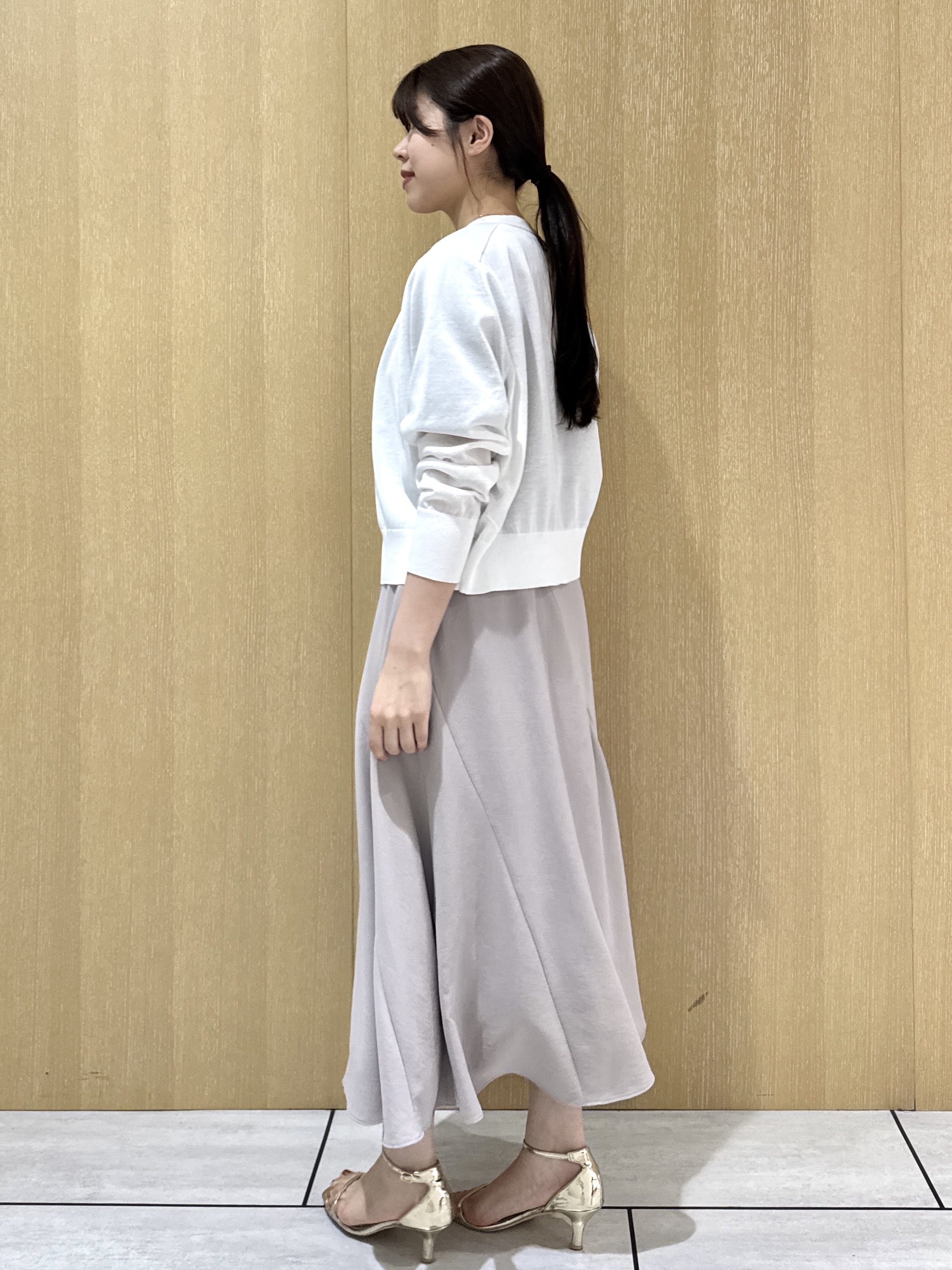 nanaさんの「UNTITLED｜【アンサンブル可/日除け・冷房対策】シアーレーヨンZIPカーディガン」を使ったコーディネート
