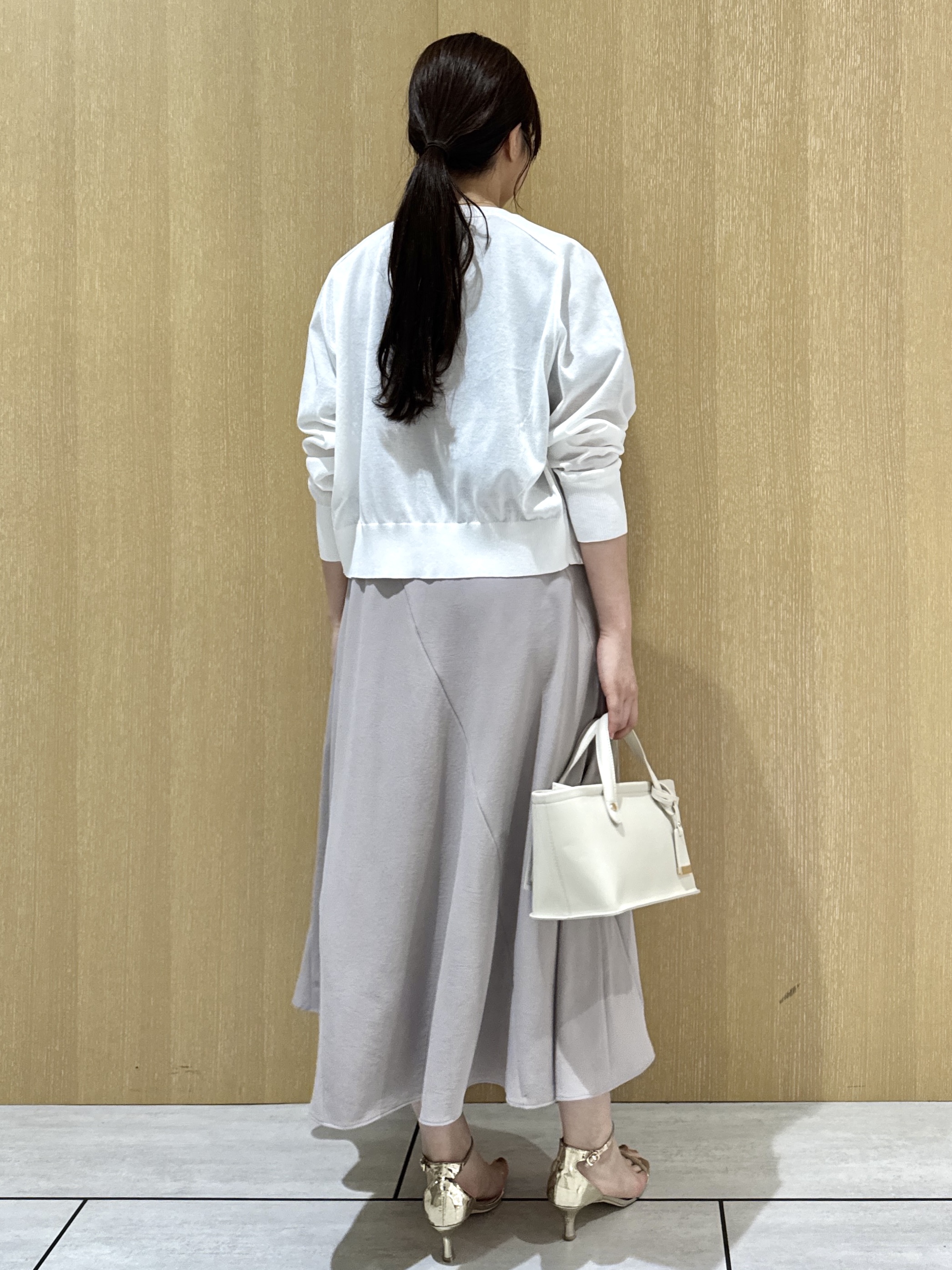 nanaさんの「UNTITLED｜【アンサンブル可/日除け・冷房対策】シアーレーヨンZIPカーディガン」を使ったコーディネート