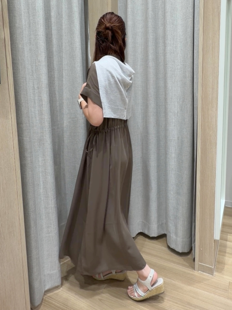 Fumikaさんの「grove｜【洗える/体型カバー】ウエストドロストワンピース」を使ったコーディネート