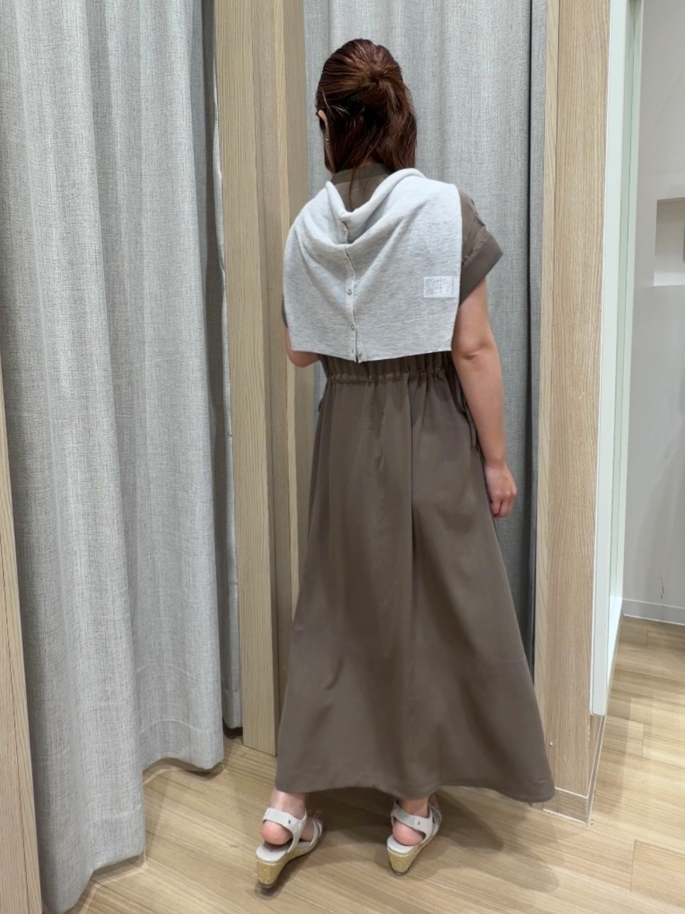Fumikaさんの「grove｜【洗える/体型カバー】ウエストドロストワンピース」を使ったコーディネート