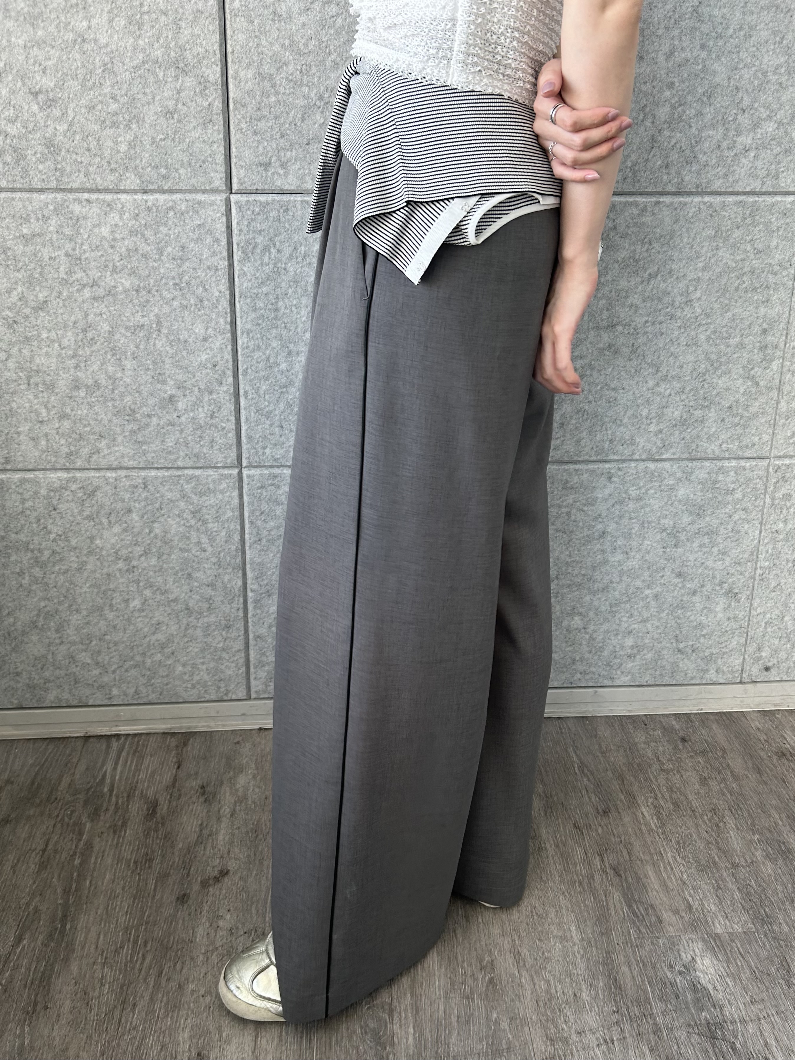 honoka Aさんの「CODE A｜frill mini tee」を使ったコーディネート