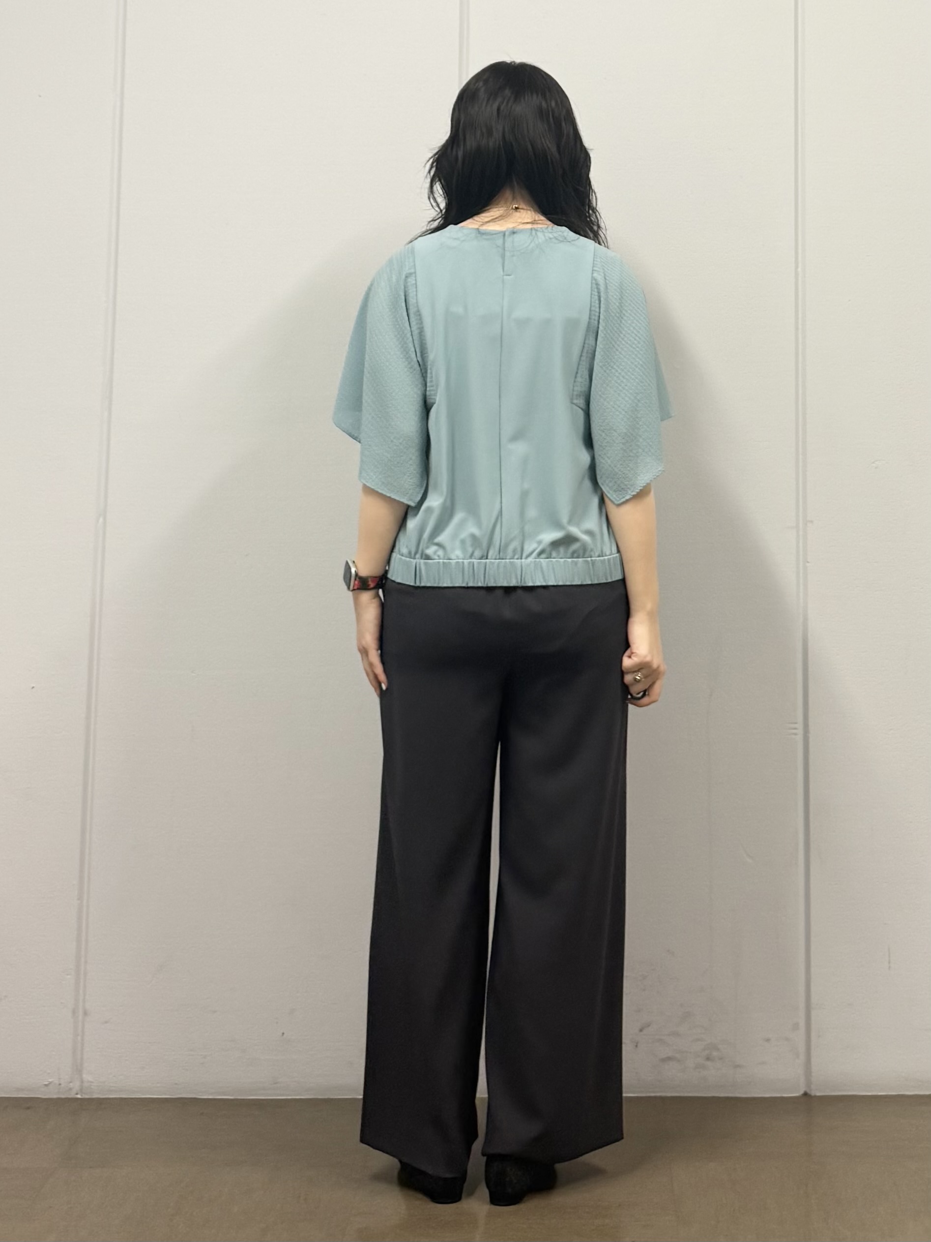 mizukiさんの「INDIVI｜【さらに軽く軽快！／着る日傘】ドルマンダブルジャケット」を使ったコーディネート