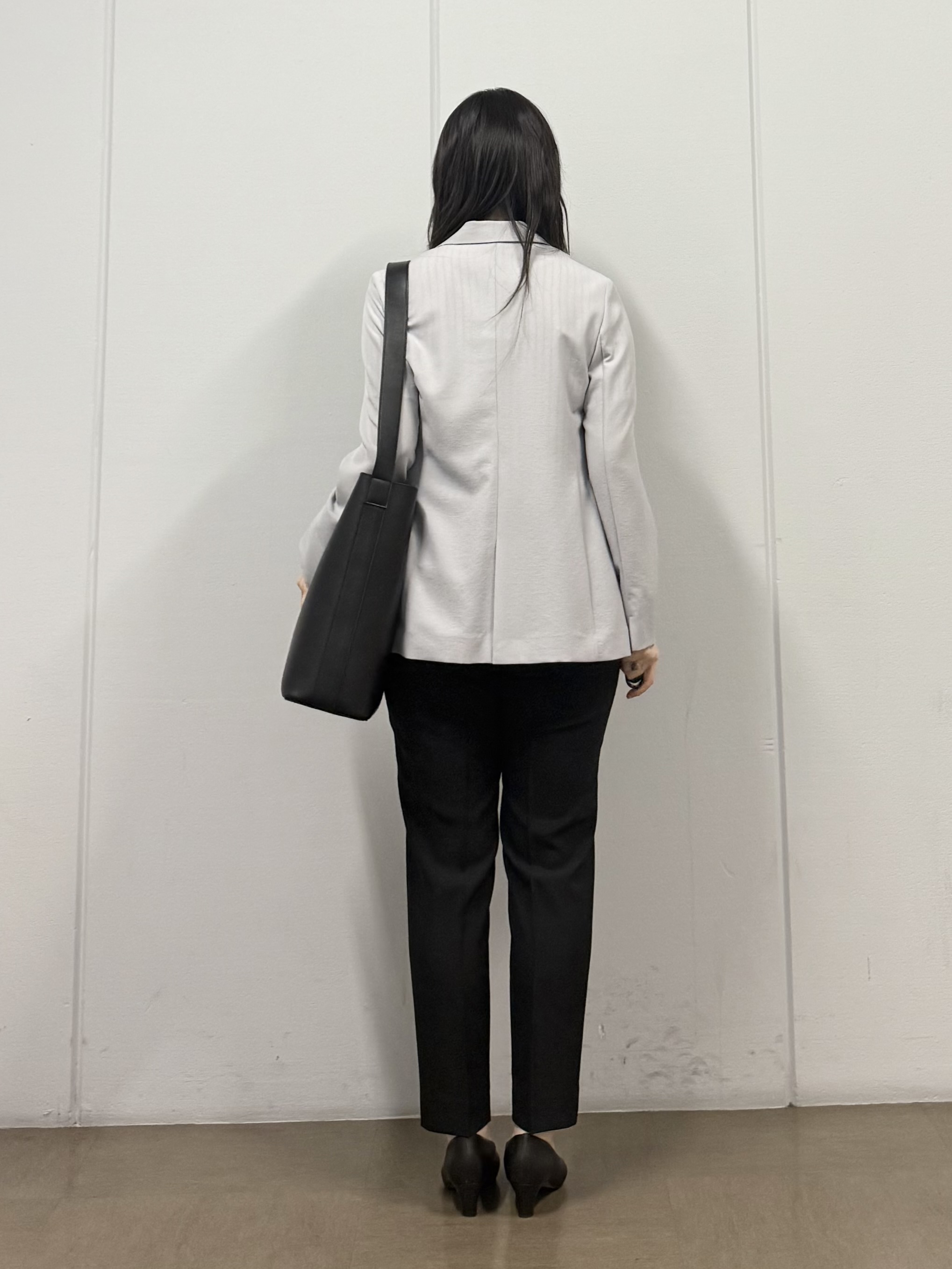 mizukiさんの「INDIVI｜【洗える／UVケア】ストライプ柄＆無地 ボウタイ風 半袖ブラウス」を使ったコーディネート