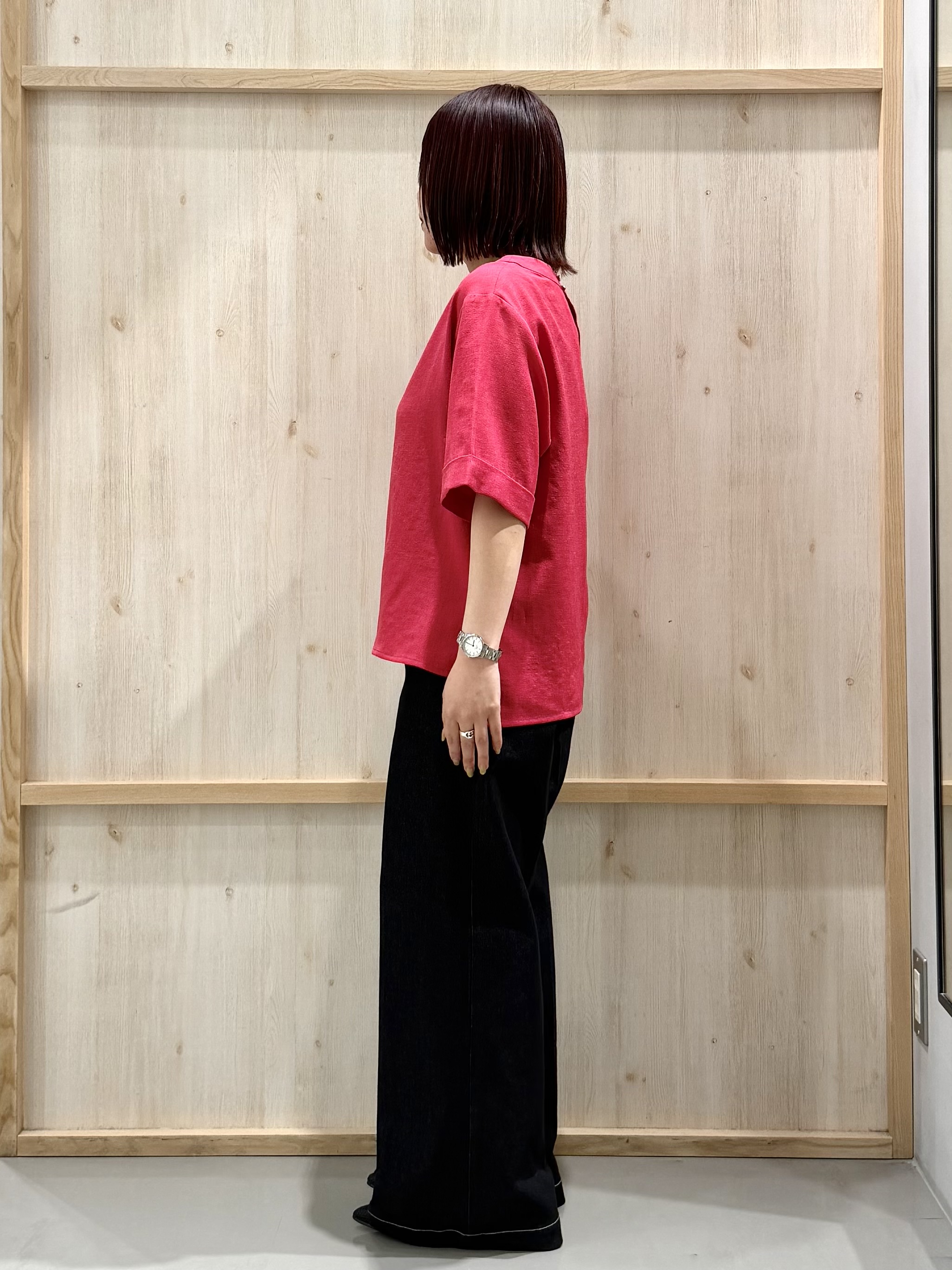 nanaさんの「THE SHOP TK｜【M-XL/二の腕カバー】さらり麻調メッシュ5分袖ブラウス」を使ったコーディネート