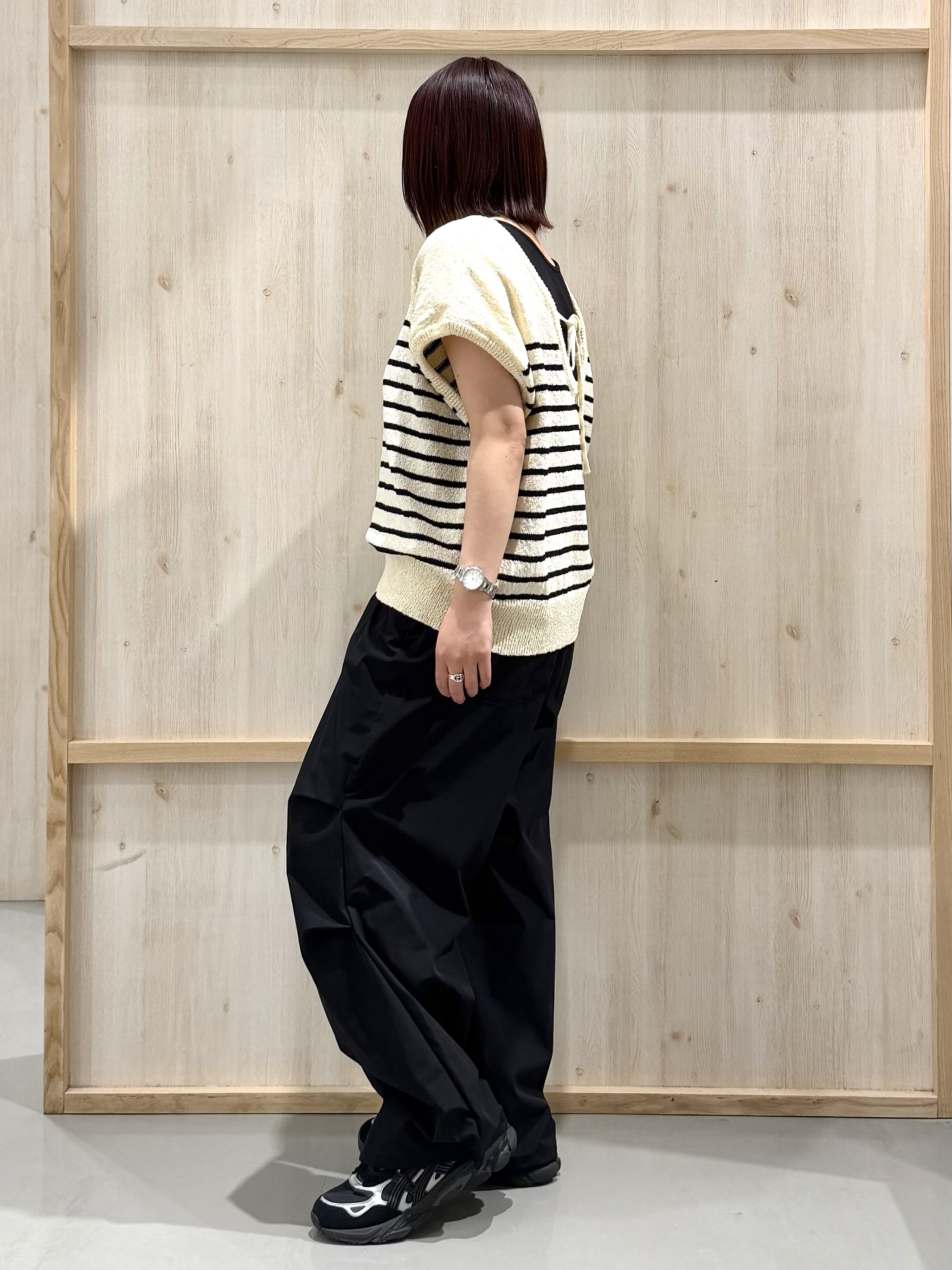 nanaさんの「THE SHOP TK｜さりげない抜け感 ペーパーヤーン風ニット」を使ったコーディネート