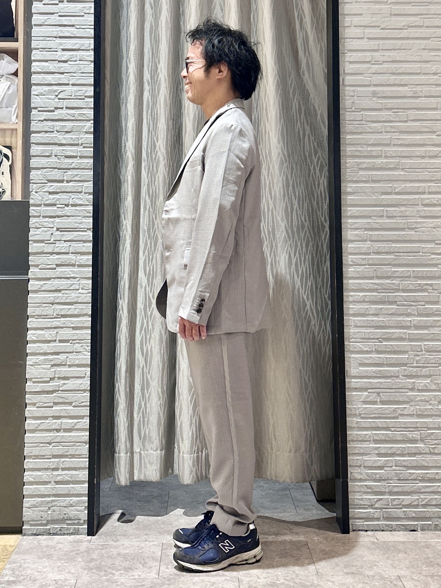 KENJI Iさんの「THE SHOP TK｜【LINO FINE】リネンライク テーラードジャケット 吸水速乾/イージーケア/UVカット/洗濯機」を使ったコーディネート
