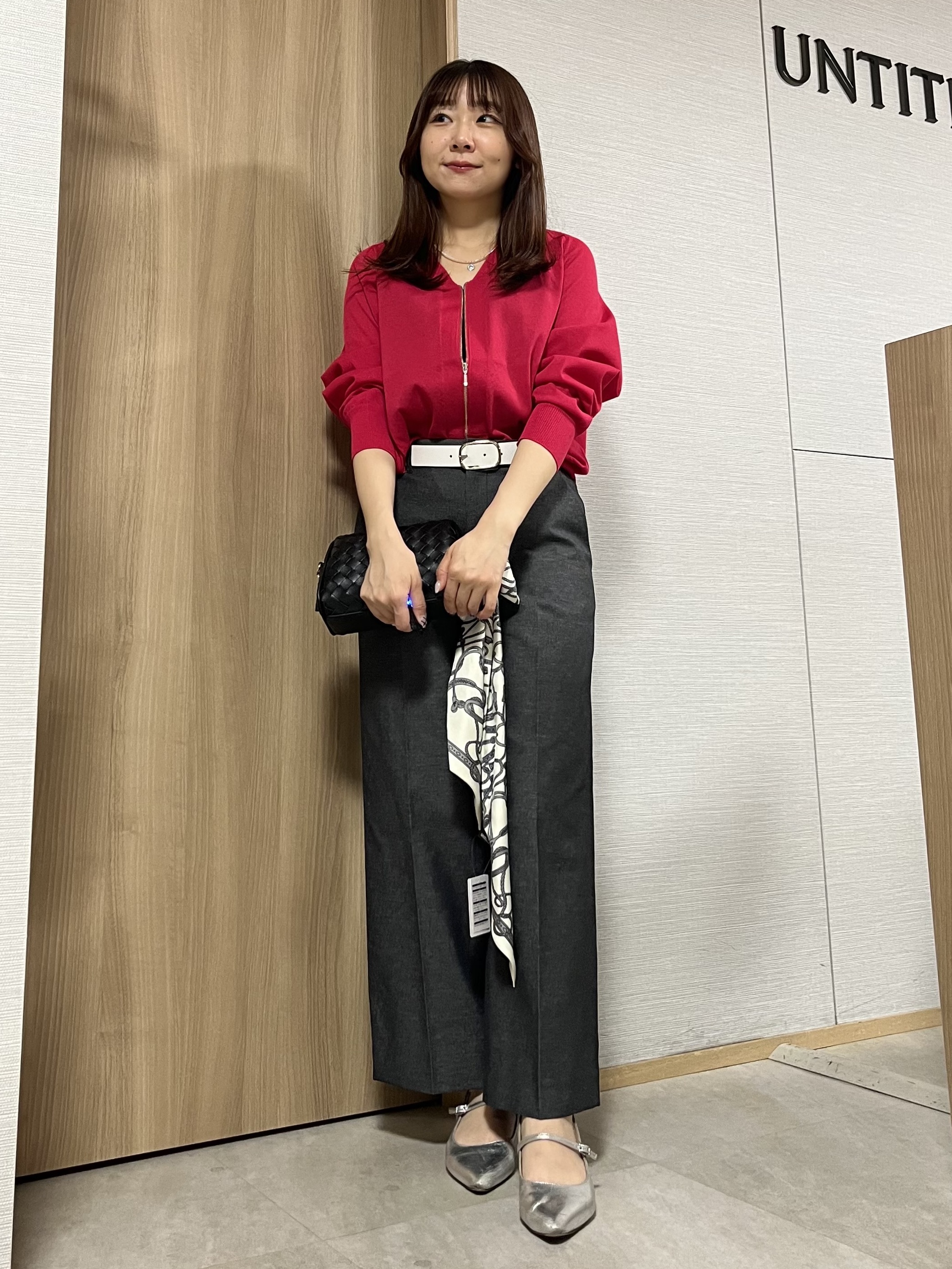 KAHOさんの「UNTITLED｜【アンサンブル可/日除け・冷房対策】シアーレーヨンZIPカーディガン」を使ったコーディネート