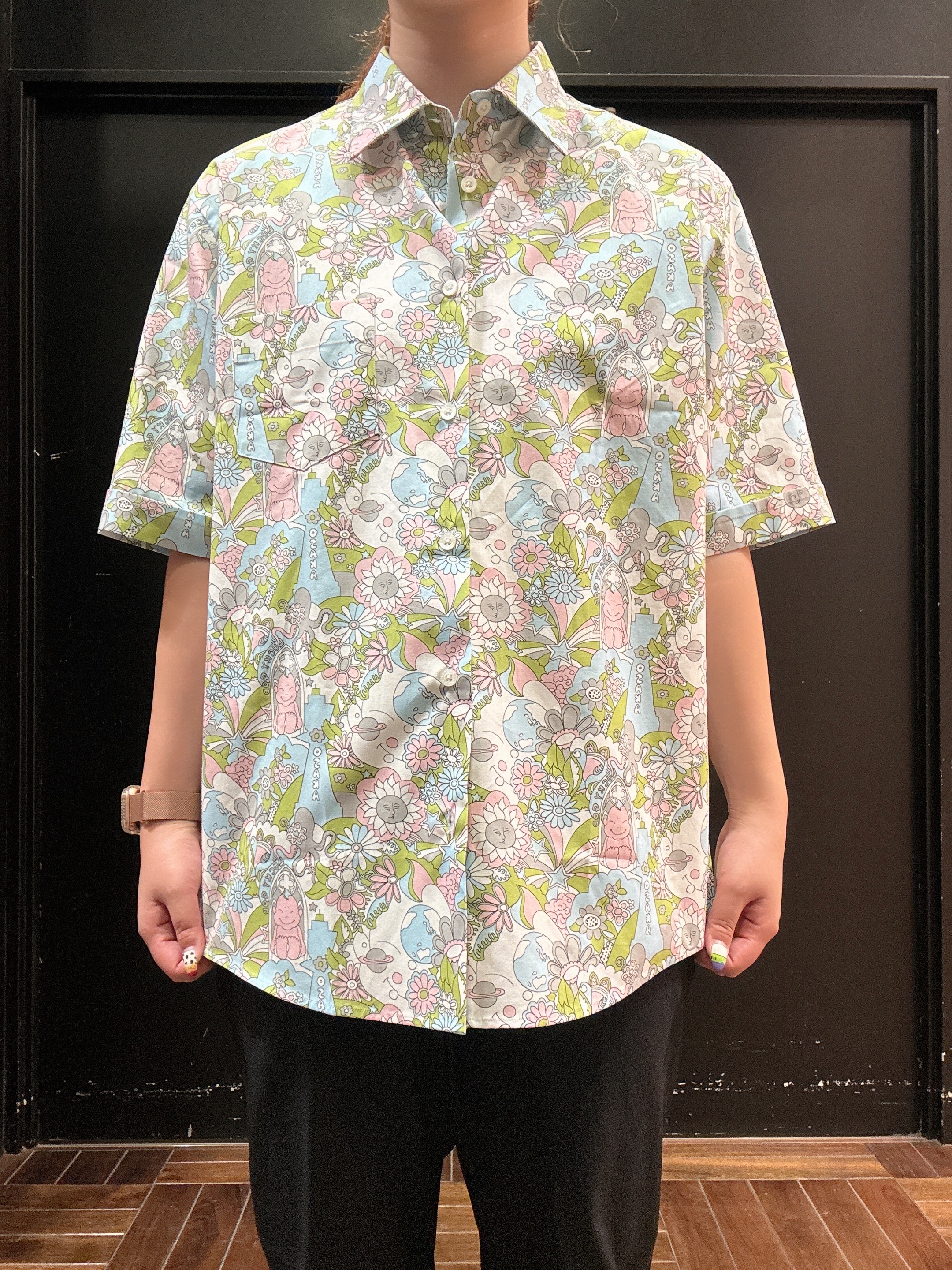 ヒナさんの「TAKEO KIKUCHI｜【BOWLER HAT LABEL】ビリケンさんプリント 半袖シャツ」を使ったコーディネート
