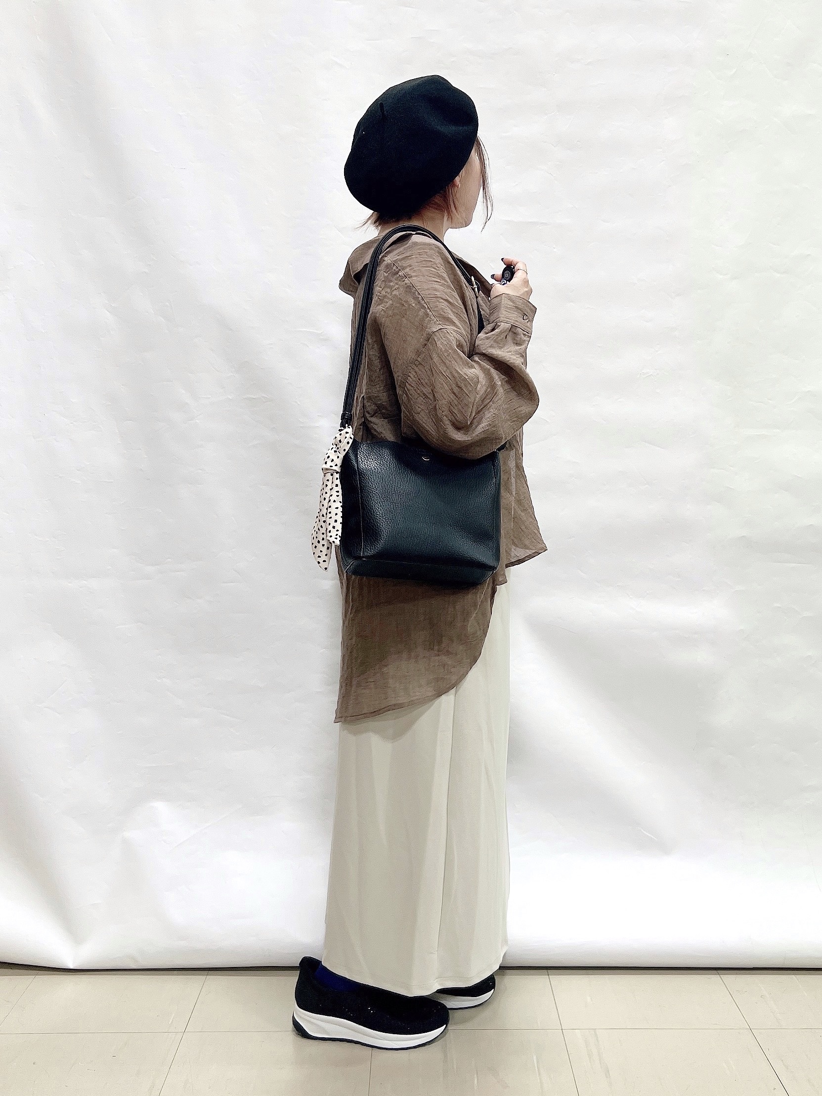 YUIさんの「SHOO･LA･RUE｜【体型カバー】ふんわり質感 やわらかこなれシアーシャツ」を使ったコーディネート