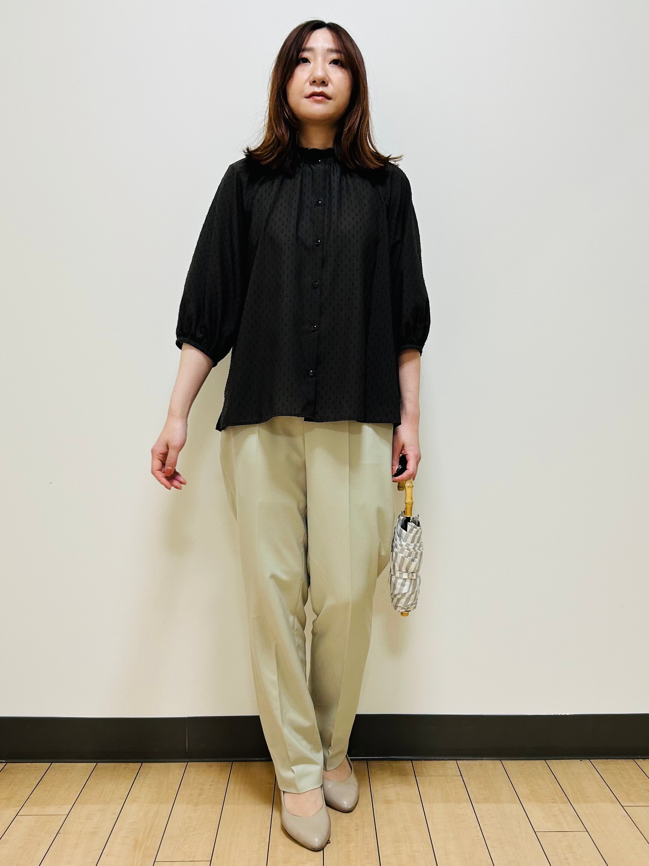 miiiさんの「Reflect｜フロントボタンデザインブラウス」を使ったコーディネート