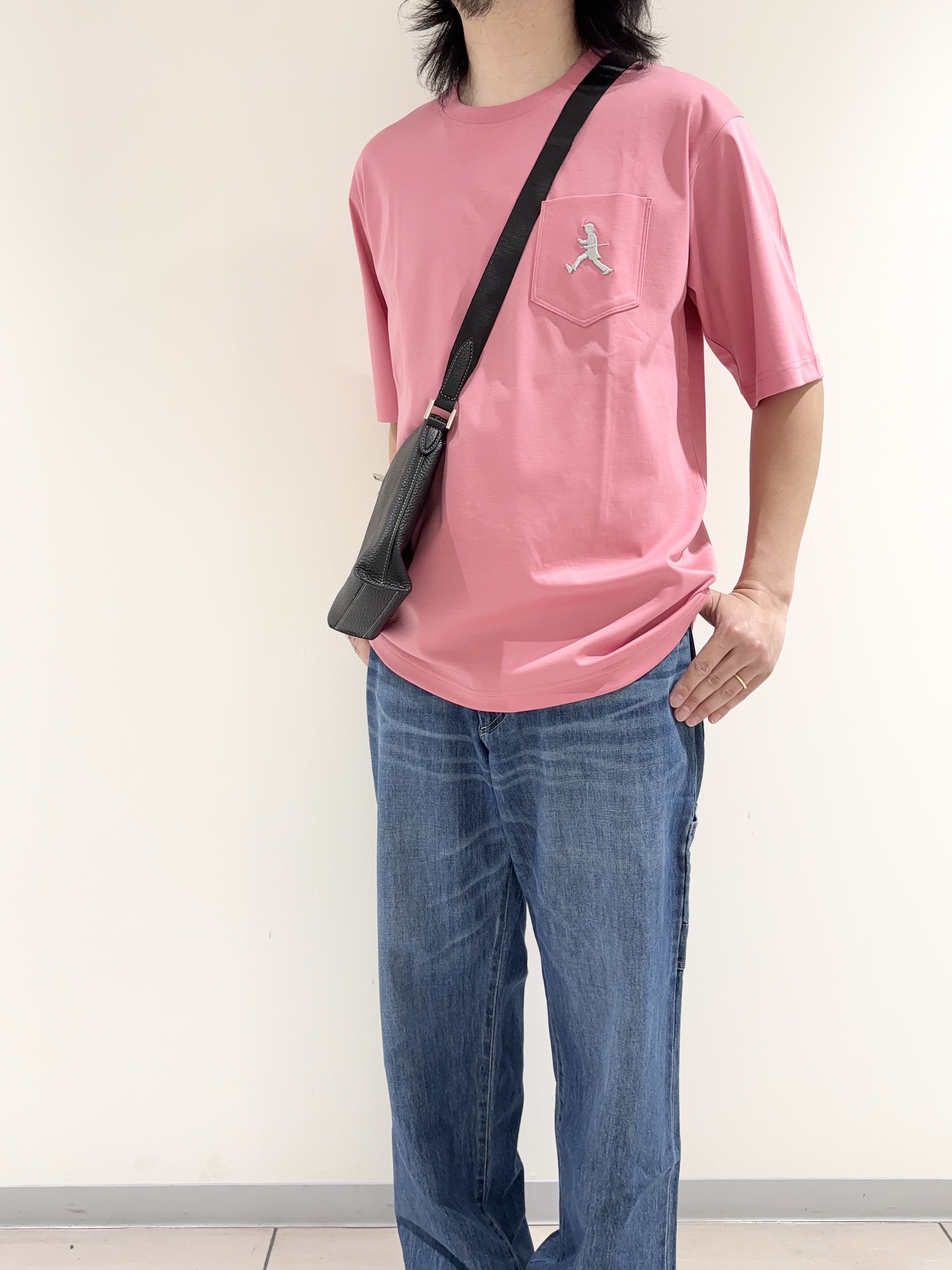 及川さんの「TAKEO KIKUCHI｜【BOWLER HAT LABEL】アイスクリアコットンボーラーハットウォーカー 半袖ポケT」を使ったコーディネート