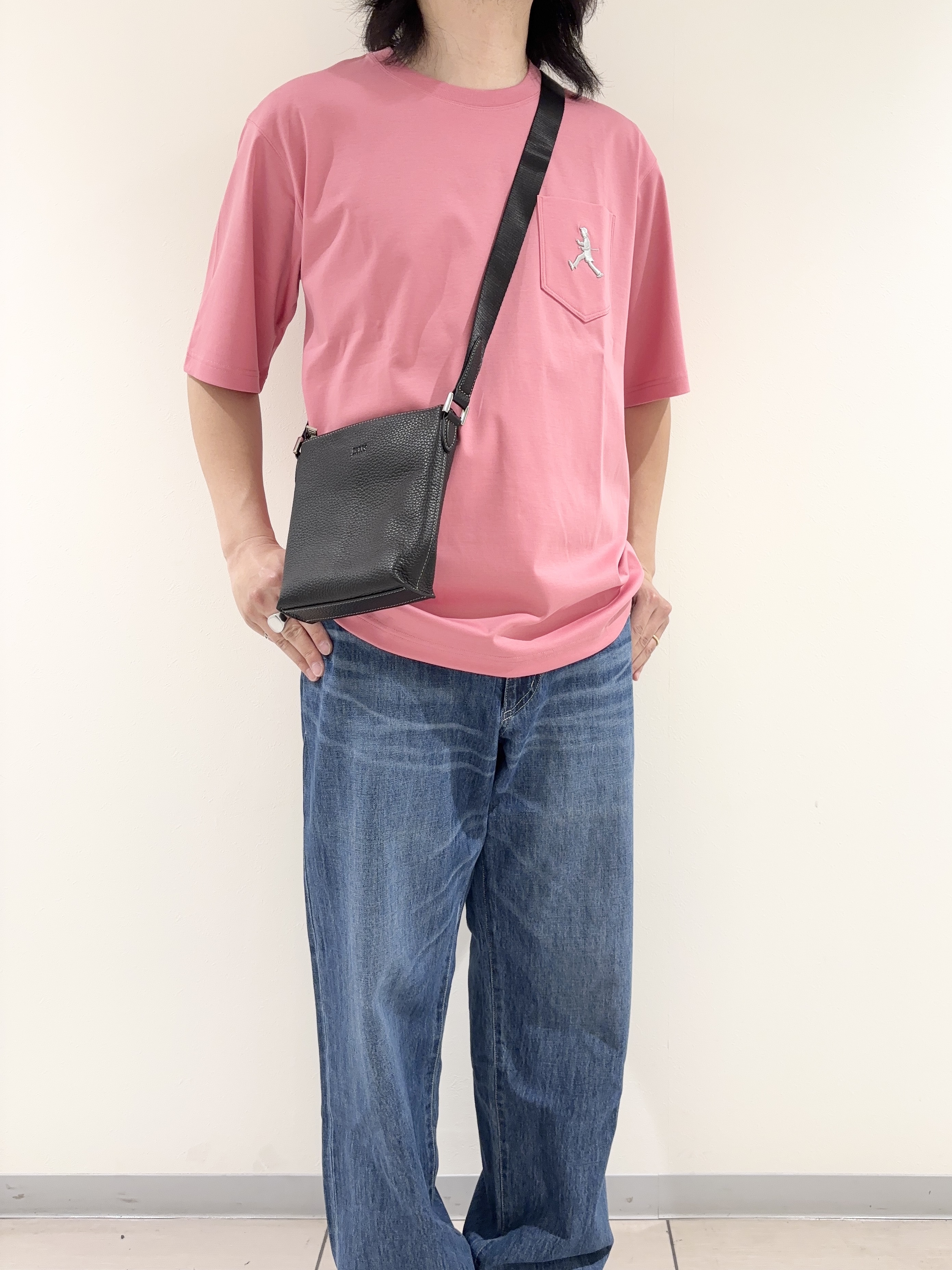 及川さんの「TAKEO KIKUCHI｜【BOWLER HAT LABEL】アイスクリアコットンボーラーハットウォーカー 半袖ポケT」を使ったコーディネート