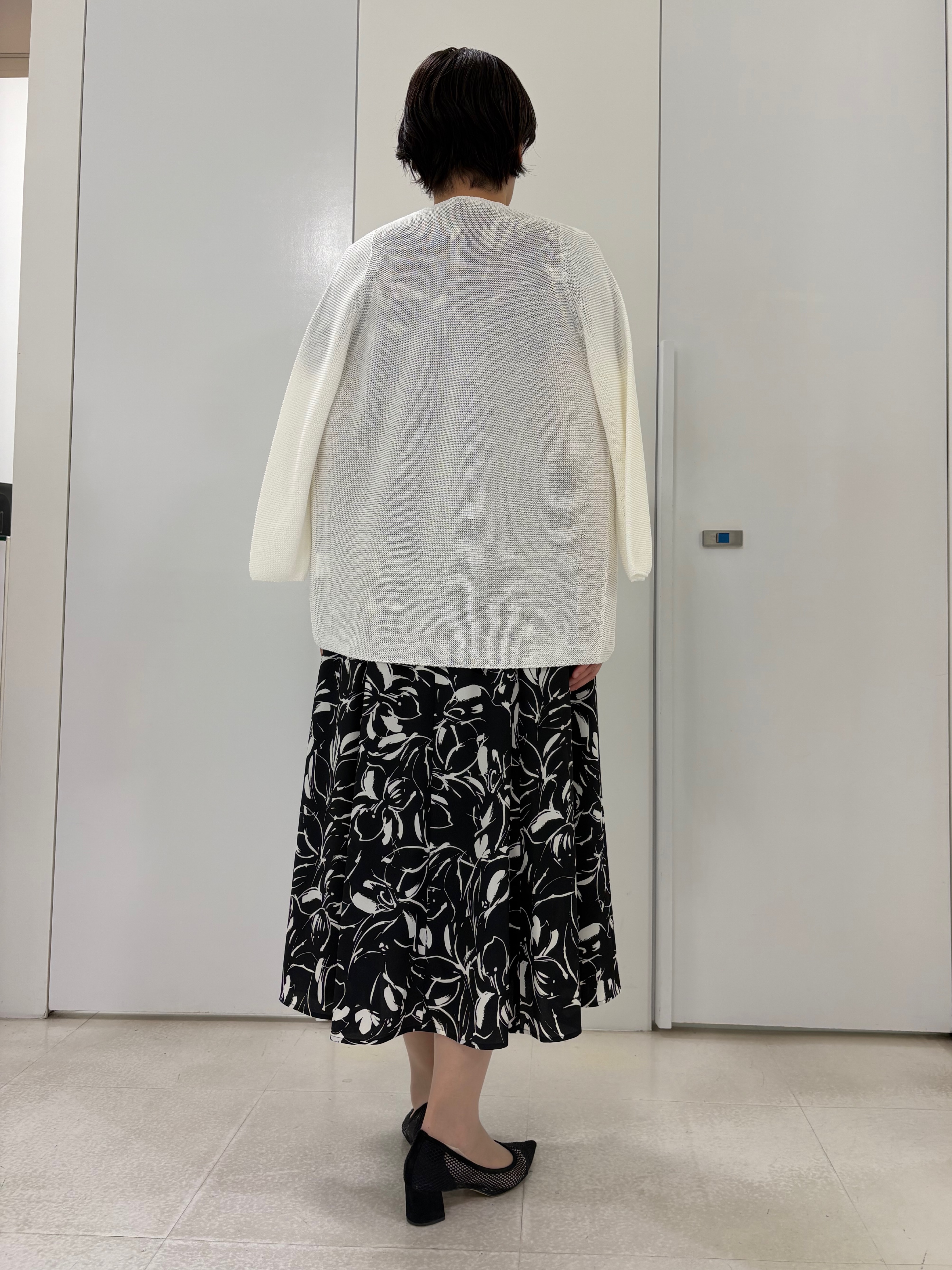 hIさんの「COUP DE CHANCE｜【手洗い可／日本製】着流しカーディガン」を使ったコーディネート