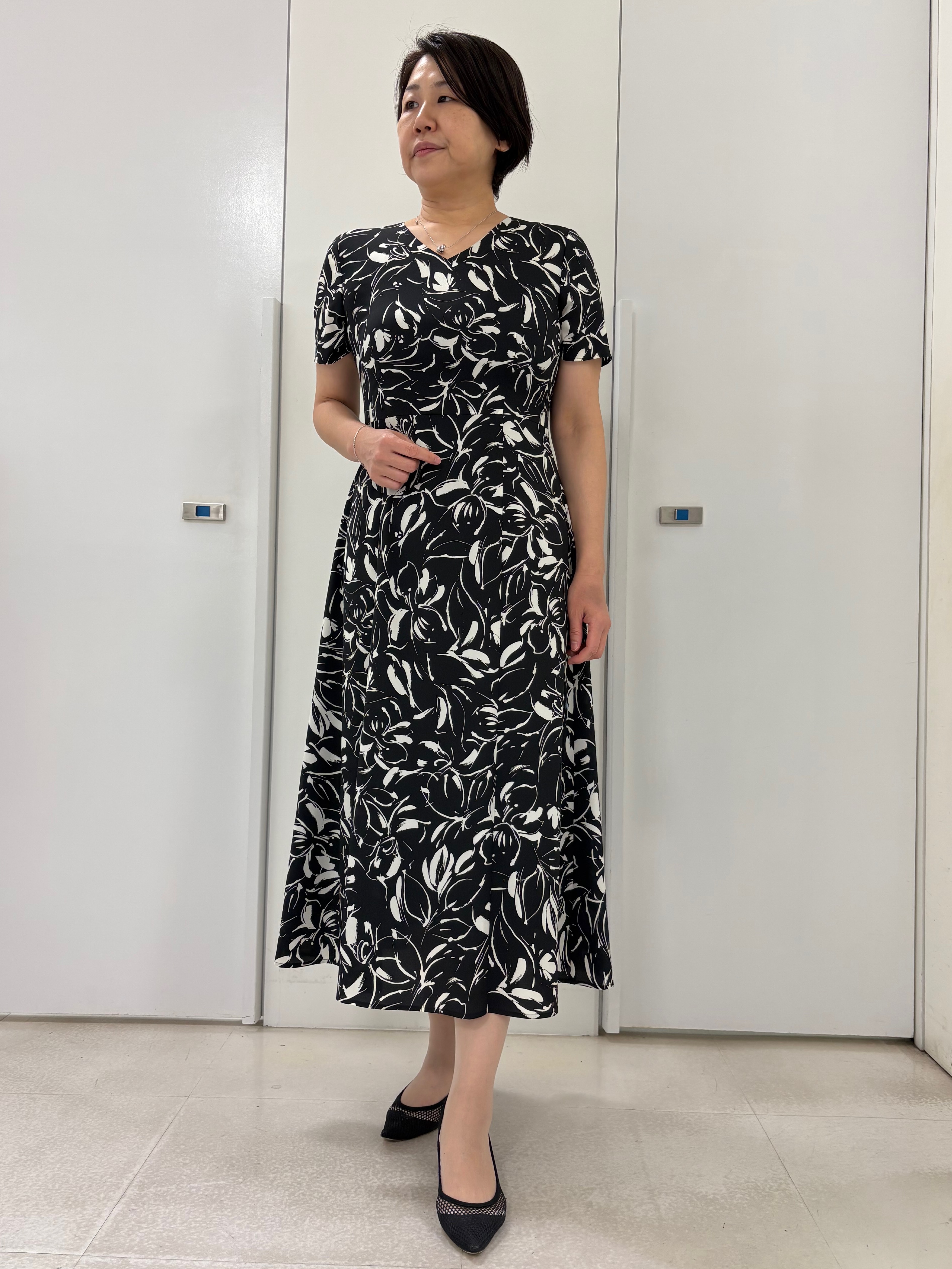 hIさんの「COUP DE CHANCE｜【手洗い可／日本製】着流しカーディガン」を使ったコーディネート
