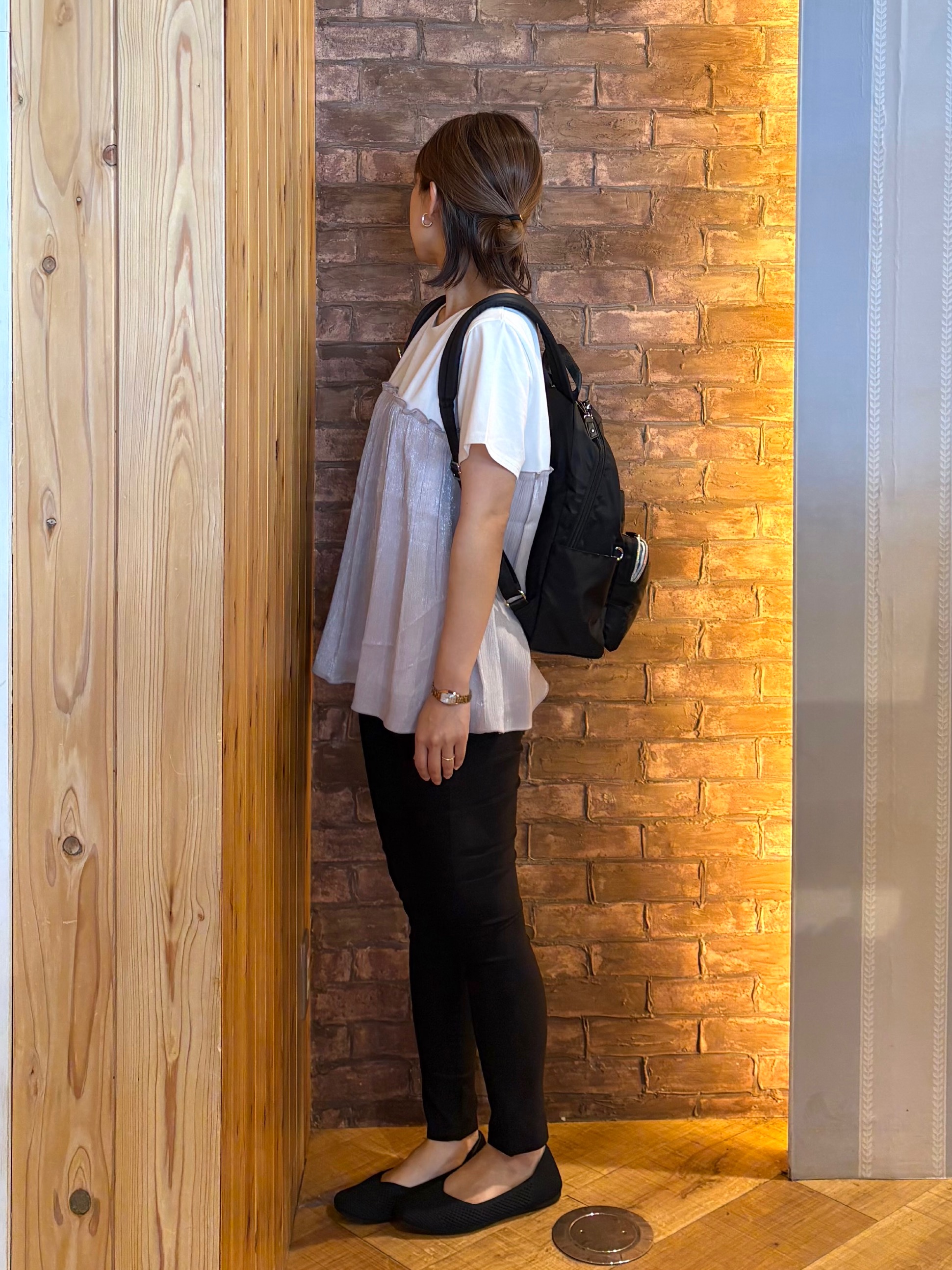 mieさんの「SHOO･LA･RUE｜【ひんやり/S-LL】1枚でインせず決まる きらきらビスチェ風Tシャツ」を使ったコーディネート