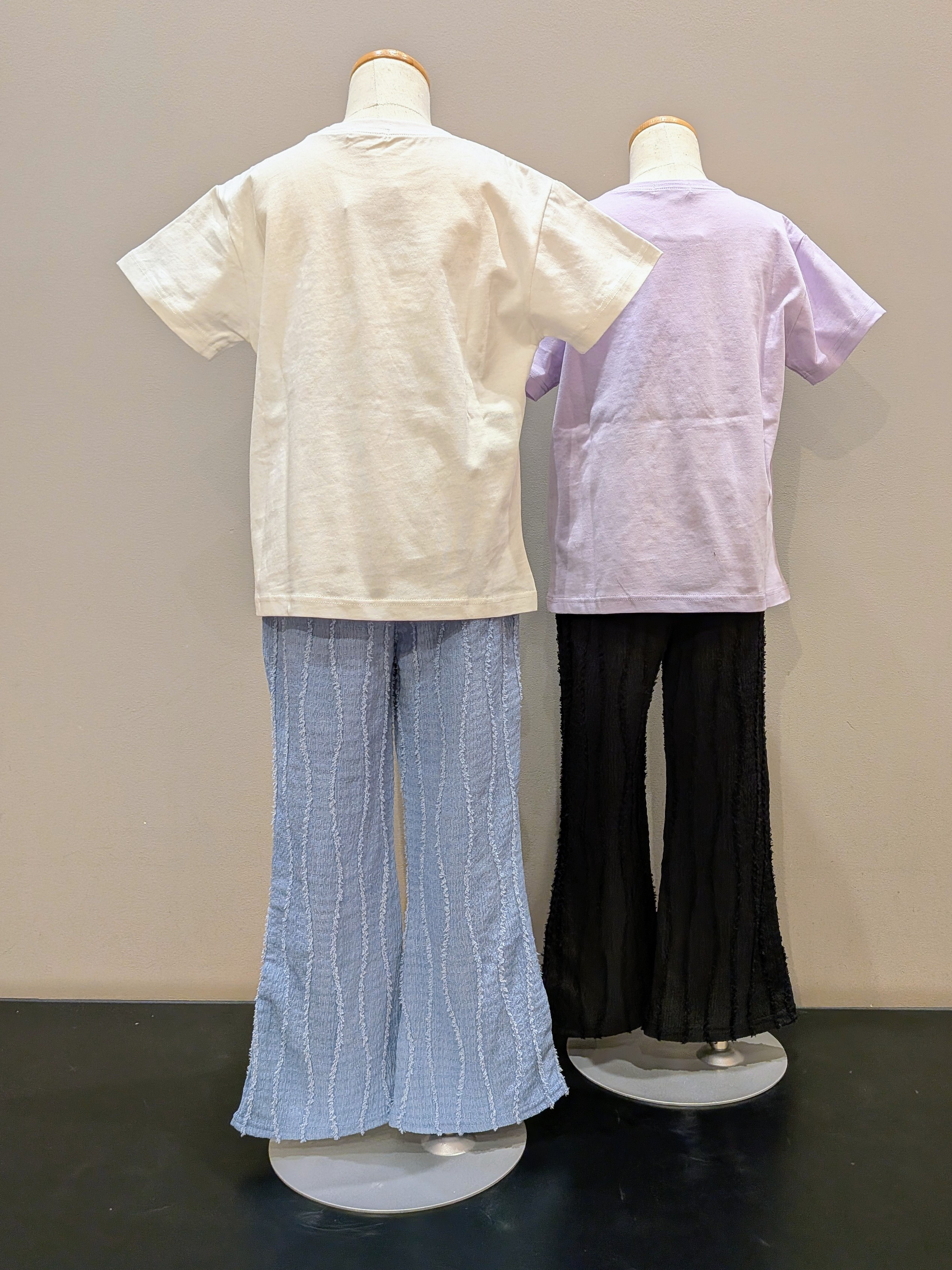 vacheさんの「SHOO･LA･RUE｜【100-150cm】ギンガムリボンTシャツ」を使ったコーディネート
