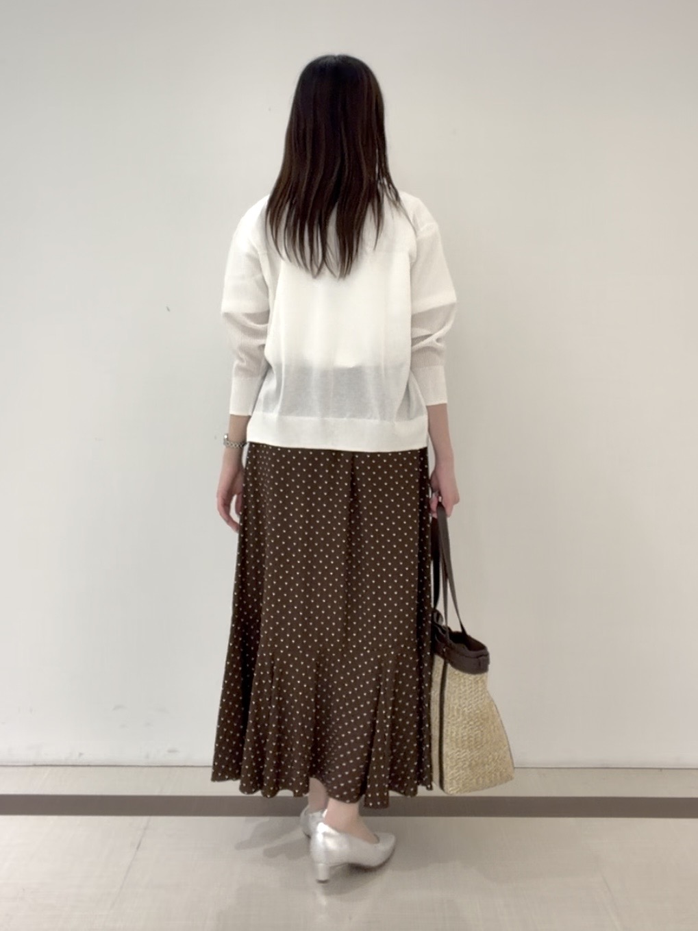 yukaさんの「Reflect｜【接触冷感】ラインアート刺繍Tシャツ」を使ったコーディネート