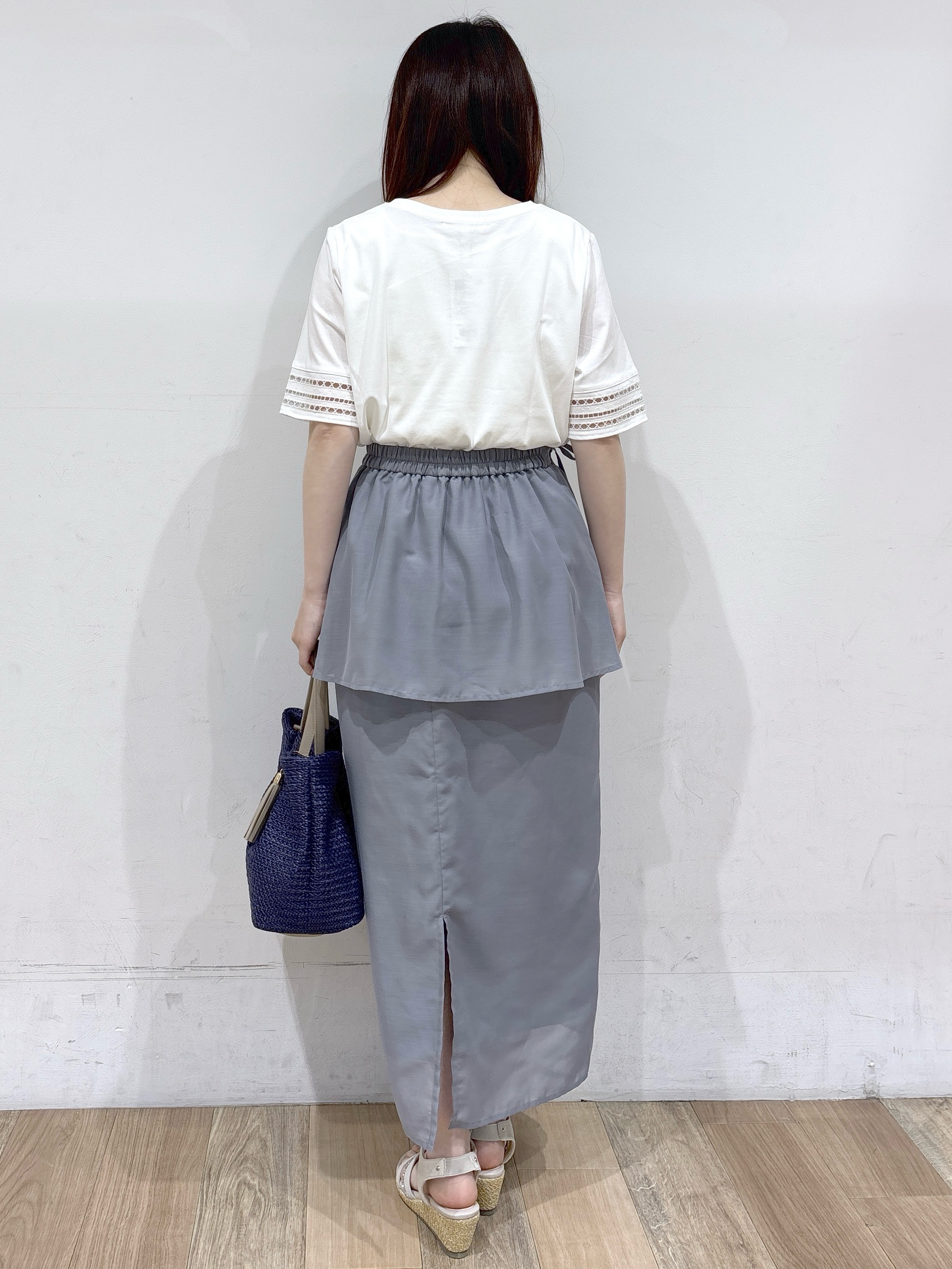 るーさんの「grove｜【二の腕カバー/UV・ひんやり】袖口透かし刺繍Tシャツ」を使ったコーディネート