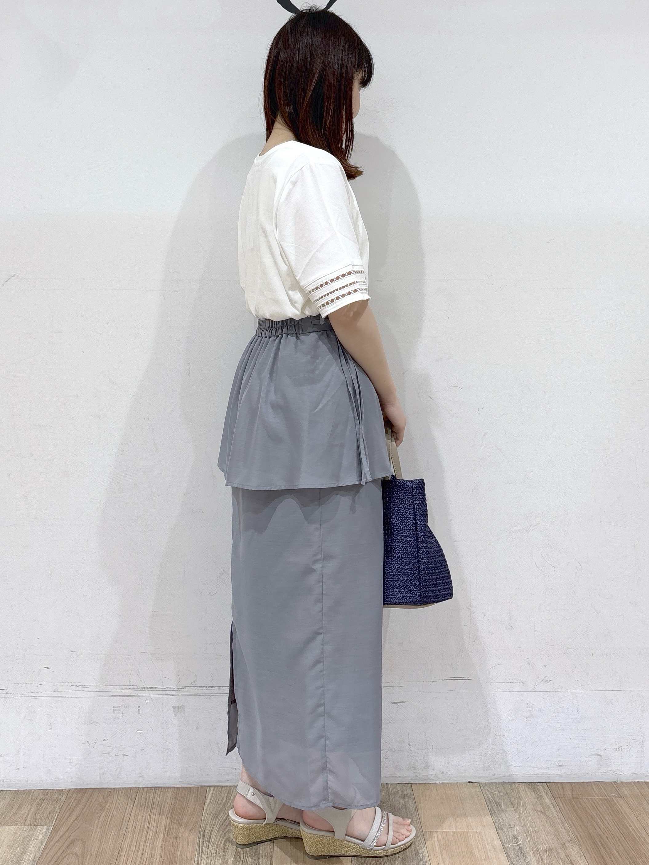 るーさんの「grove｜【二の腕カバー/UV・ひんやり】袖口透かし刺繍Tシャツ」を使ったコーディネート