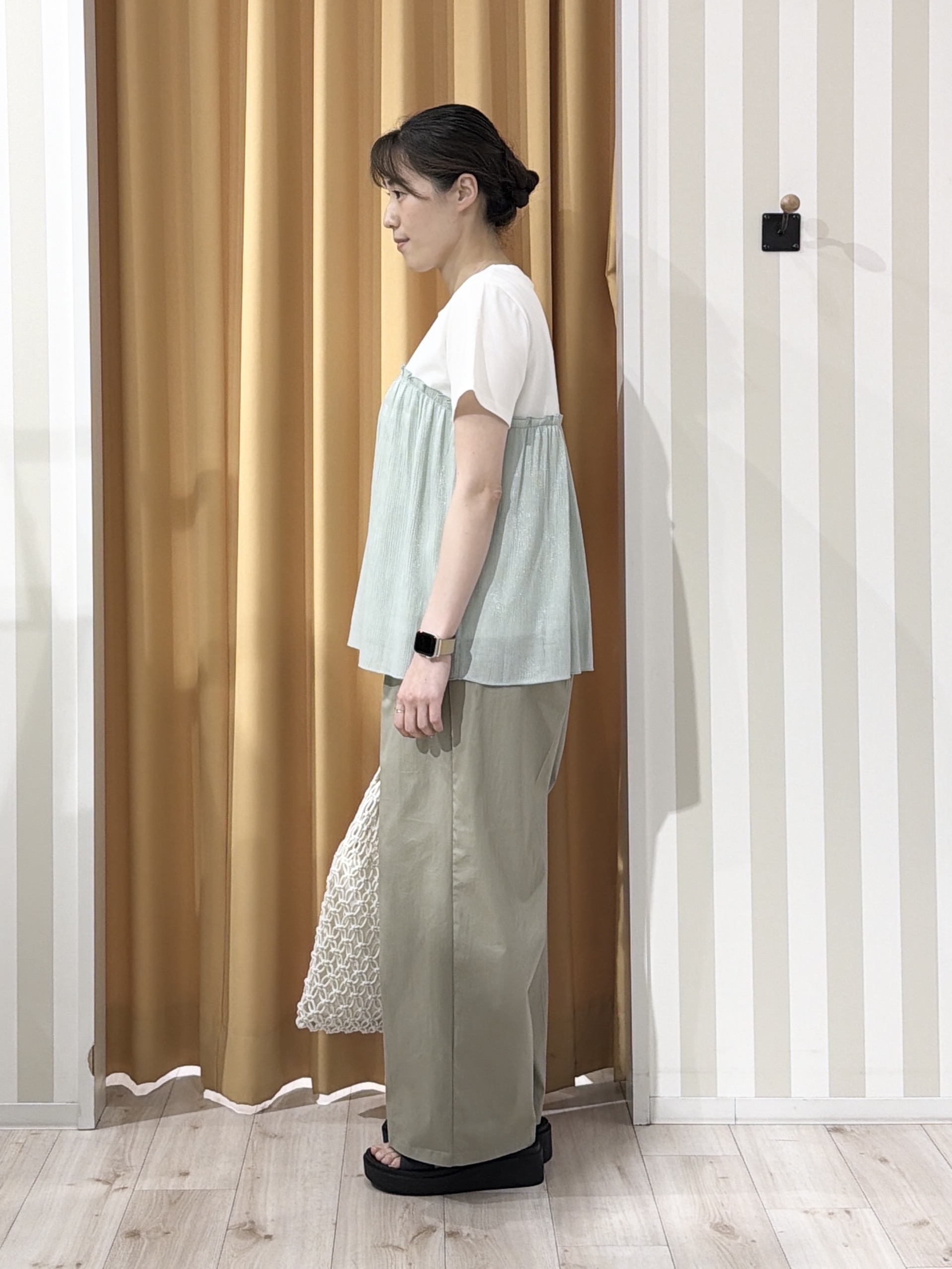 あんづさんの「SHOO･LA･RUE｜【ひんやり/S-LL】1枚でインせず決まる きらきらビスチェ風Tシャツ」を使ったコーディネート