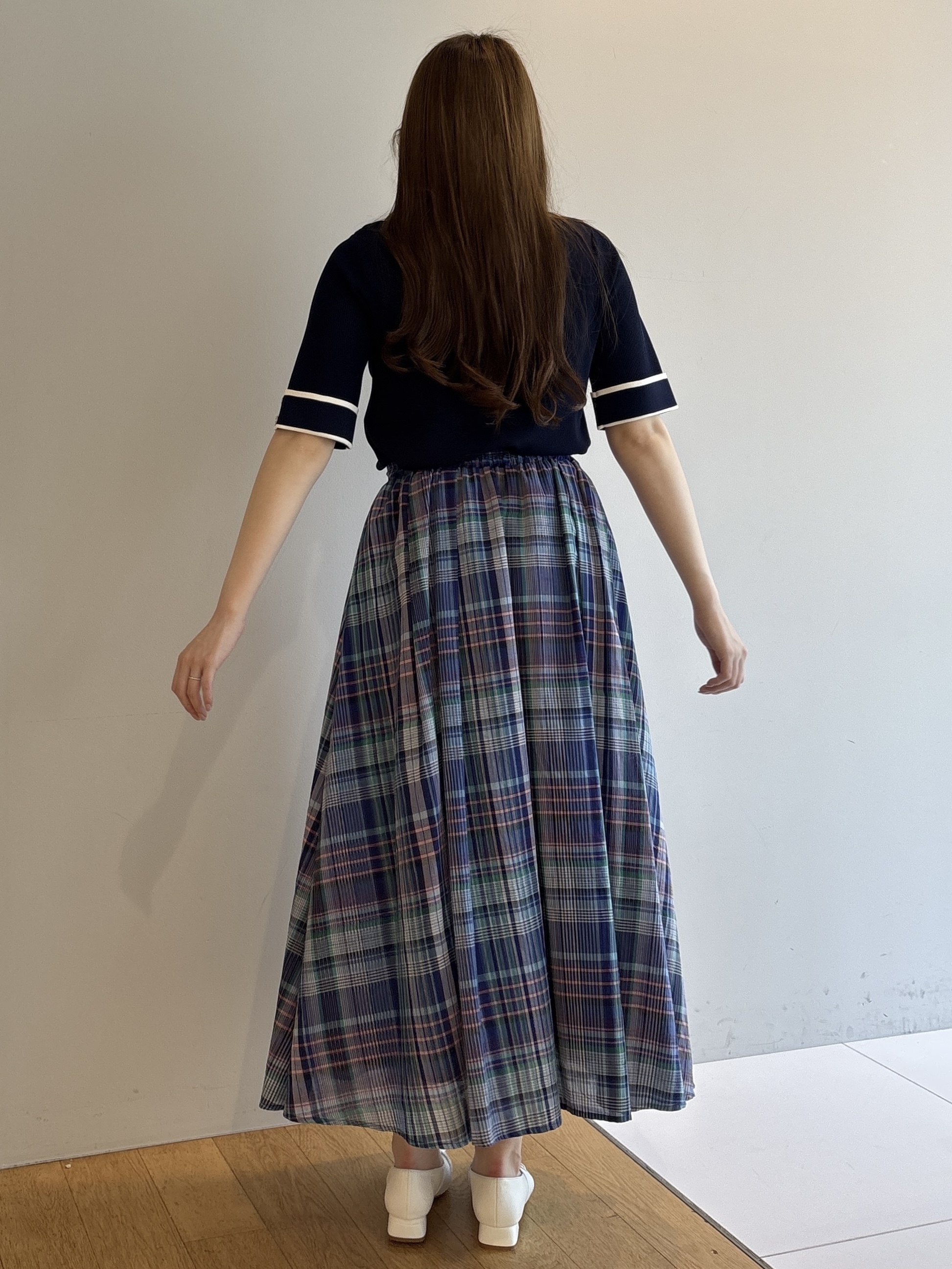 sayaさんの「grove｜【シリーズ累計36万枚/名品ニット】やわらかドライタッチ 袖メッシュ編みニット」を使ったコーディネート