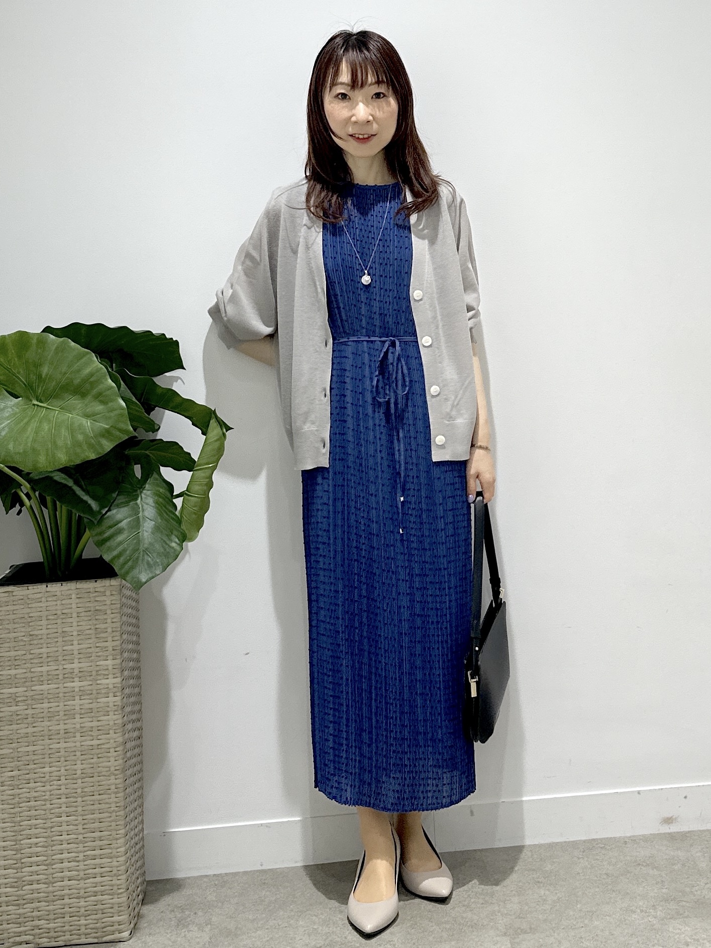 Miwaさんの「UNTITLED｜【アンサンブル可/シアー】リネンエステルカーディガン」を使ったコーディネート