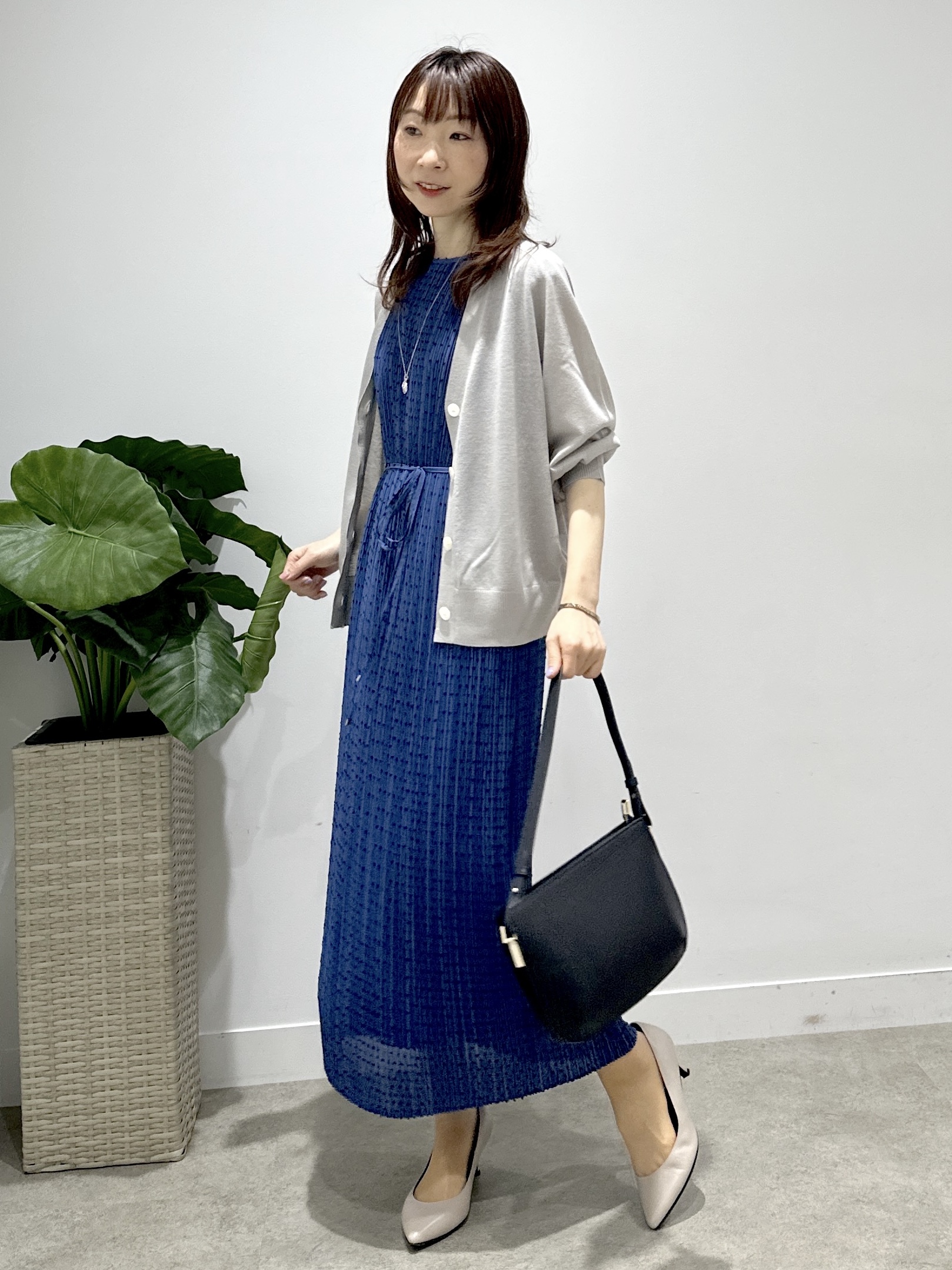 Miwaさんの「UNTITLED｜【アンサンブル可/シアー】リネンエステルカーディガン」を使ったコーディネート