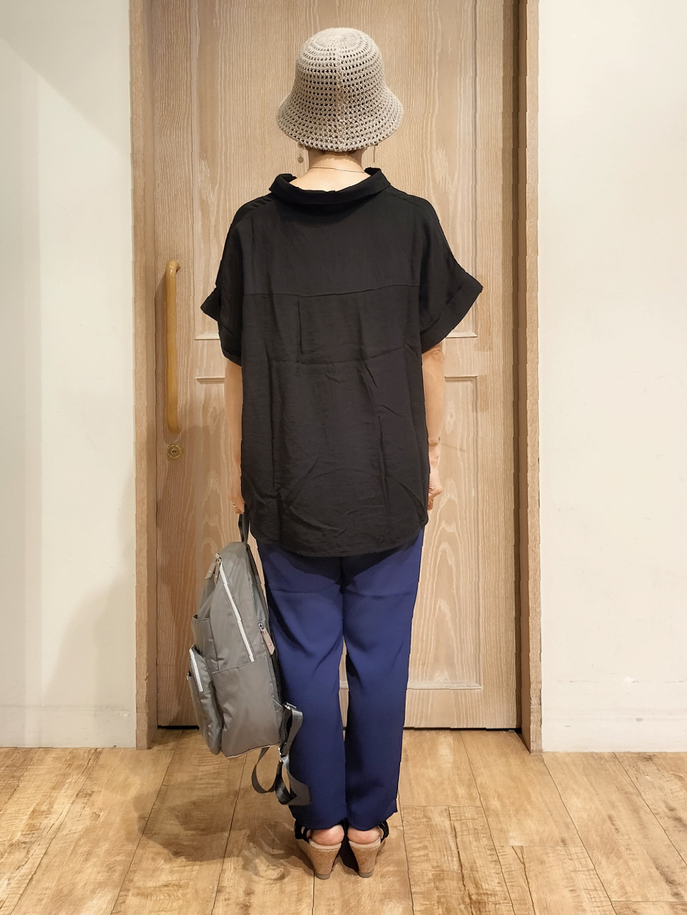 YUKIさんの「SHOO･LA･RUE｜【ひんやり/S-LL/洗濯機可】インせず着られる 裾タック スキッパーシャツ」を使ったコーディネート