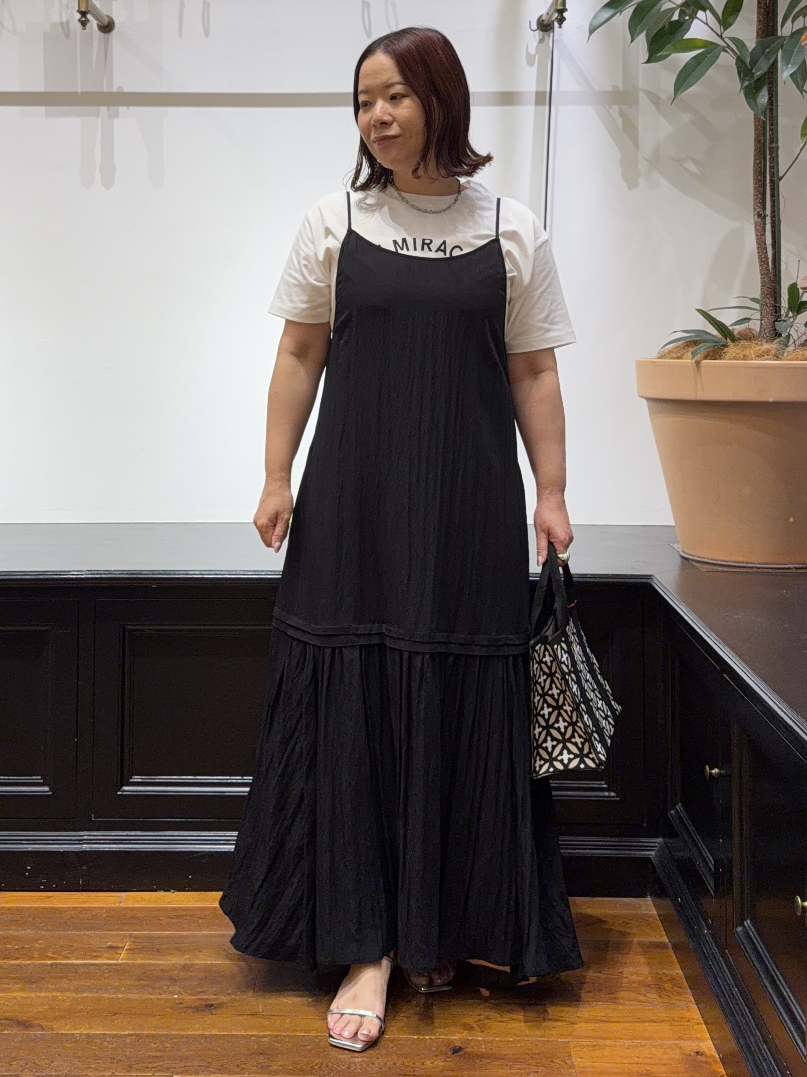 Asamiさんの「DRESSTERIOR｜【ウォッシャブル】ワッシャーボリュームフレアキャミワンピース」を使ったコーディネート