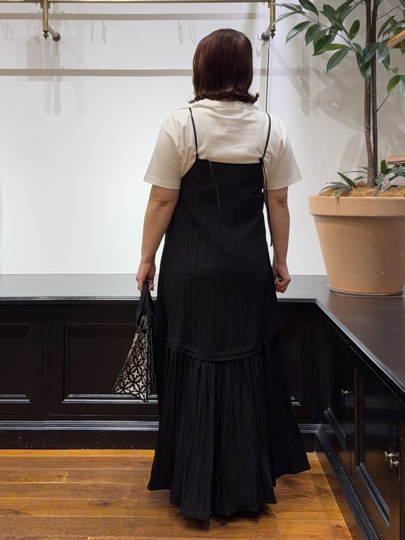 Asamiさんの「DRESSTERIOR｜【ウォッシャブル】ワッシャーボリュームフレアキャミワンピース」を使ったコーディネート