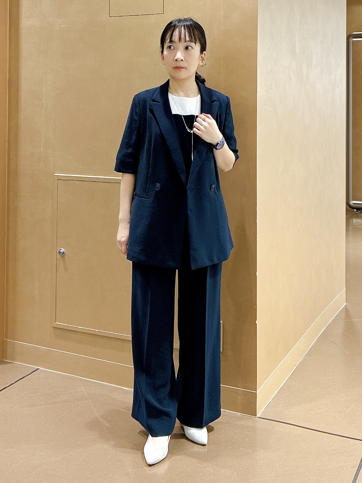hattoriさんの「INDIVI｜【着る日傘】ハーフスリーブダブルジャケット」を使ったコーディネート