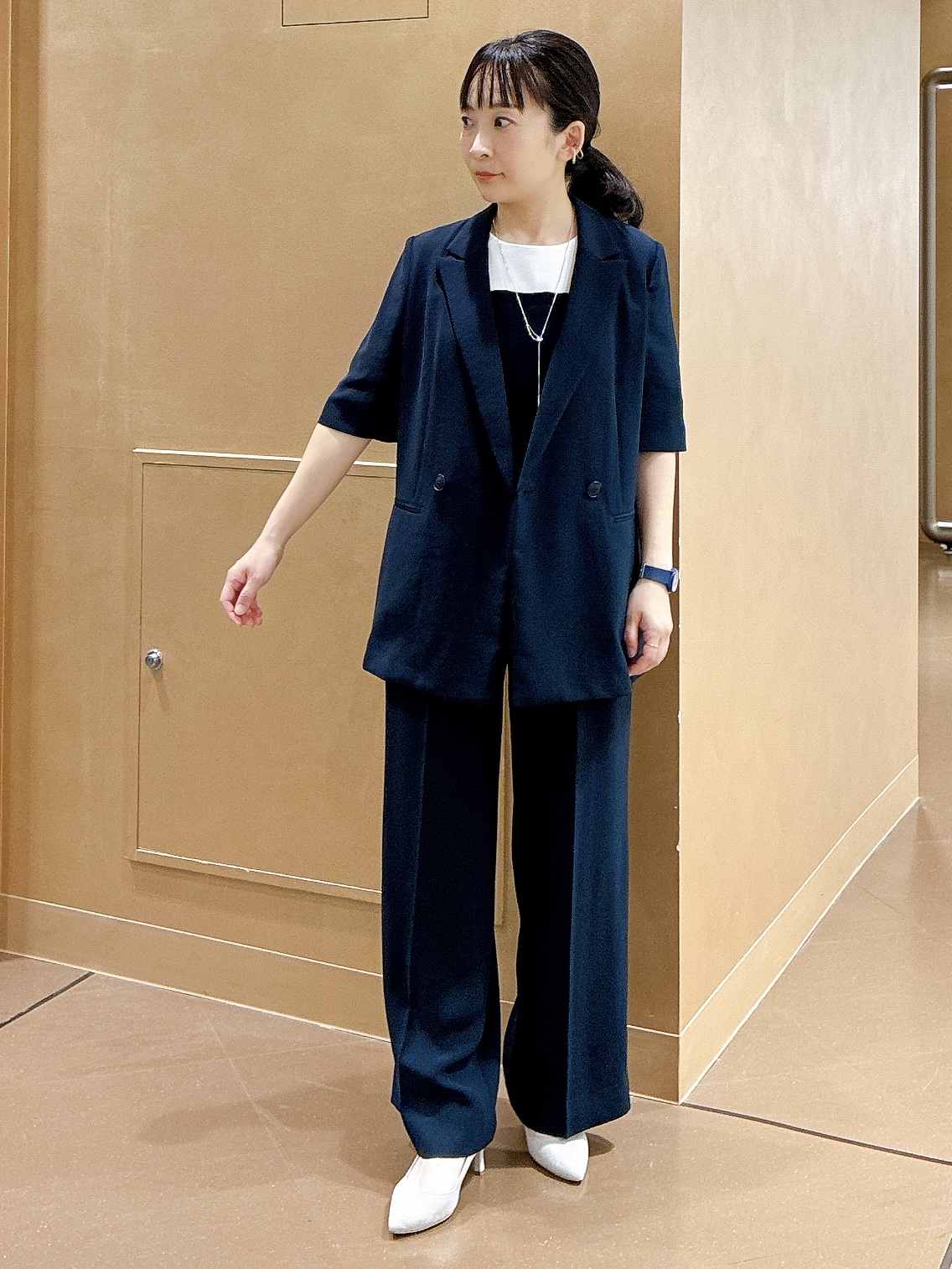 hattoriさんの「INDIVI｜【着る日傘】ハーフスリーブダブルジャケット」を使ったコーディネート